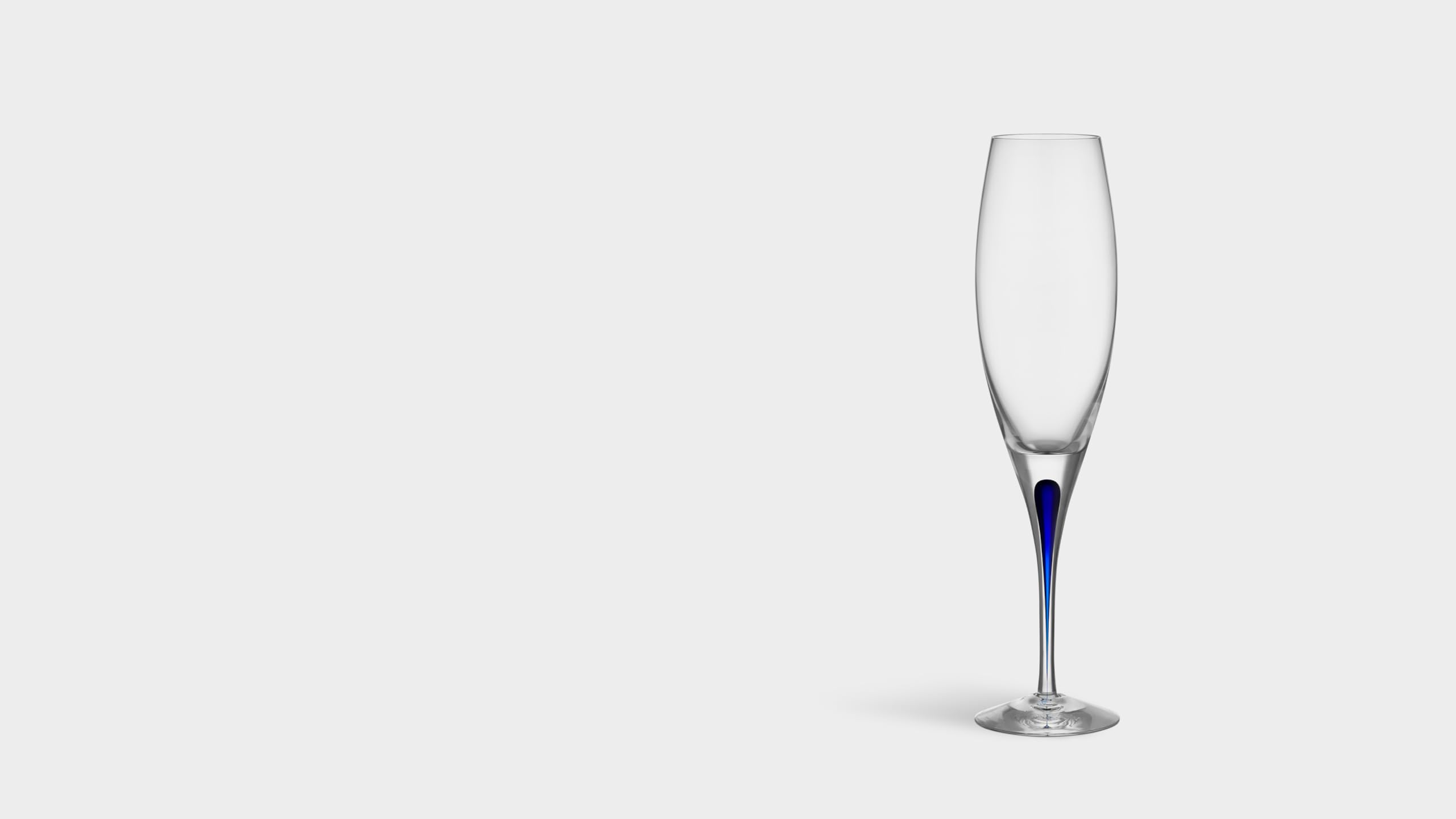 Orrefors Intermezzo 7 oz Champagne Flute - Set of 1, Elegant Clear & Blue Glass for Wedding Toasts, Anniversary Celebrations & Romantic Dinners - Premium Crystal Wine Glass for Sparkling Wine & Champagne