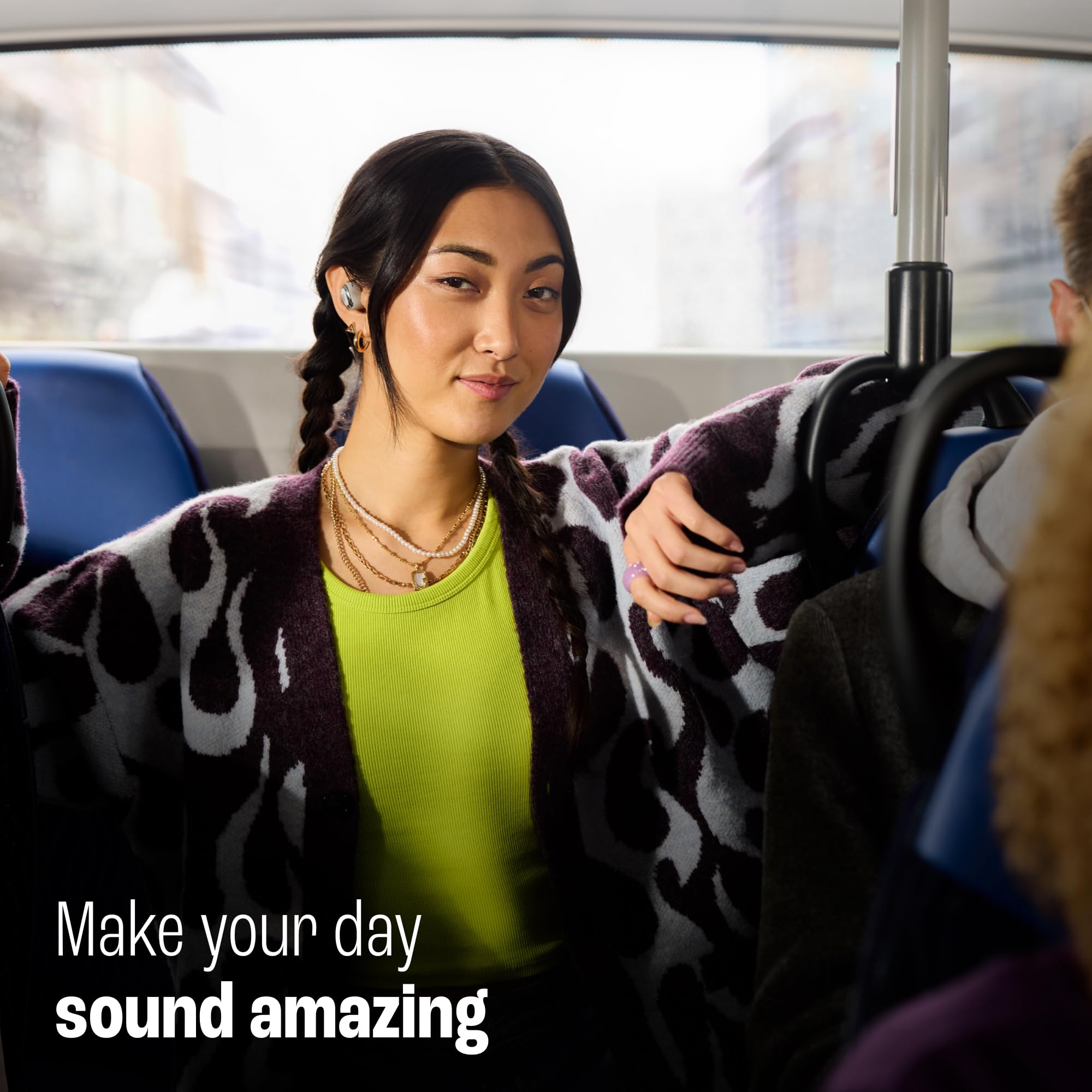 JBL Live Buds 3 True Wireless Earbuds with Active Noise Cancelling, 40H Playtime, Wireless Charging, 6-Mic Clear Calls, Multi-Point Connect, IP55 Water & Dust Resistant (Black) - Perfect for Commuting, Workouts & Travel