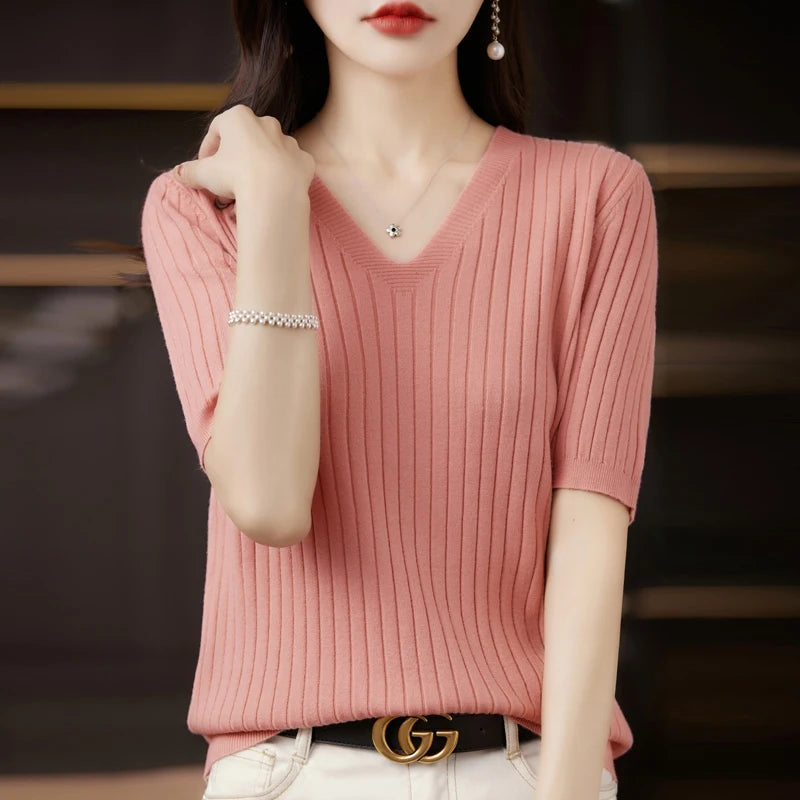 Women's Short Sleeve V-Neck Knit Casual Sweater - Soft Comfortable Pullover for Everyday Wear, Office & Weekend Outfits