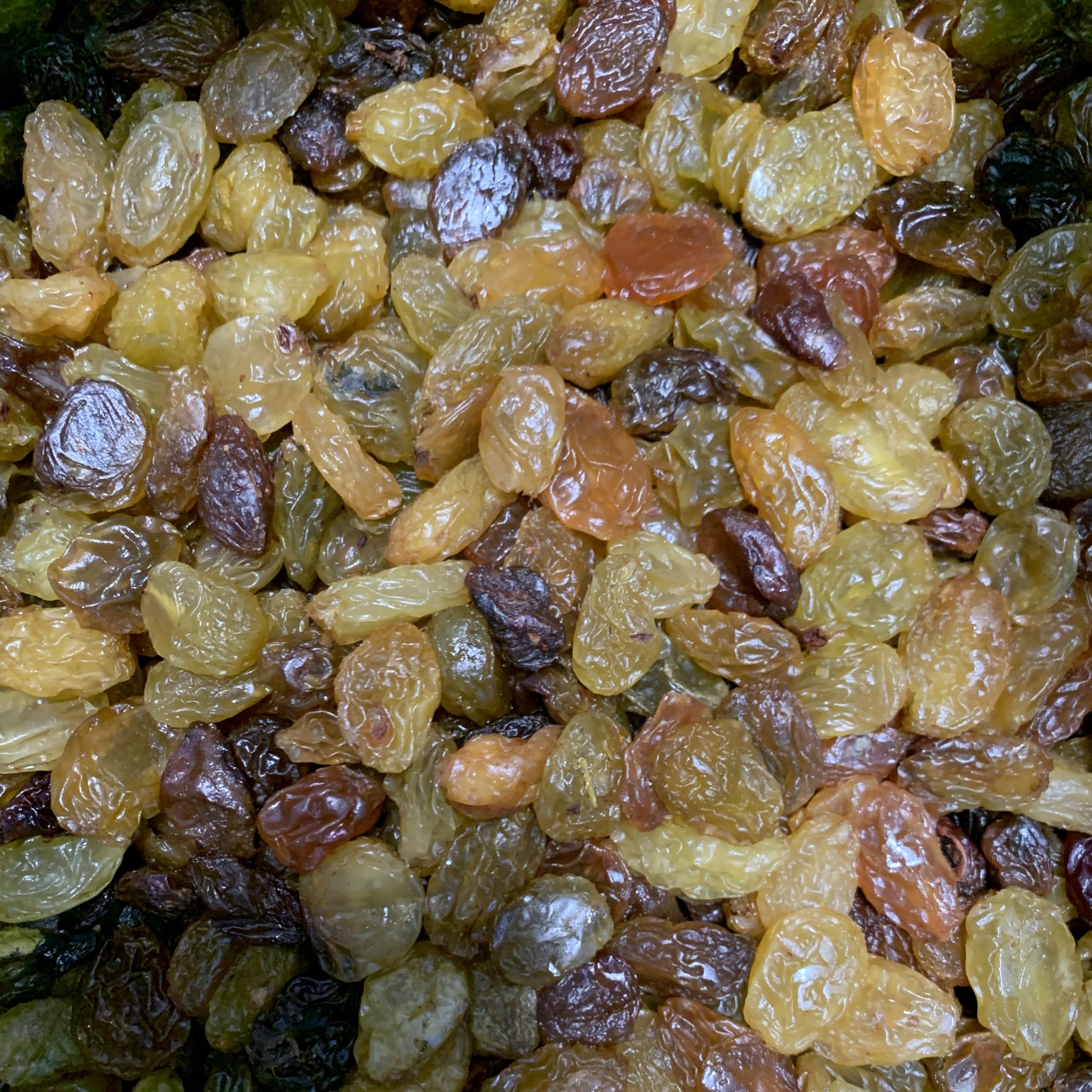 SweetGlob Jumbo Golden Raisins - 2 Pound Bulk Pack | Natural Healthy Snack for Kids & Adults | Perfect for Baking, Trail Mix & On-the-Go Snacking