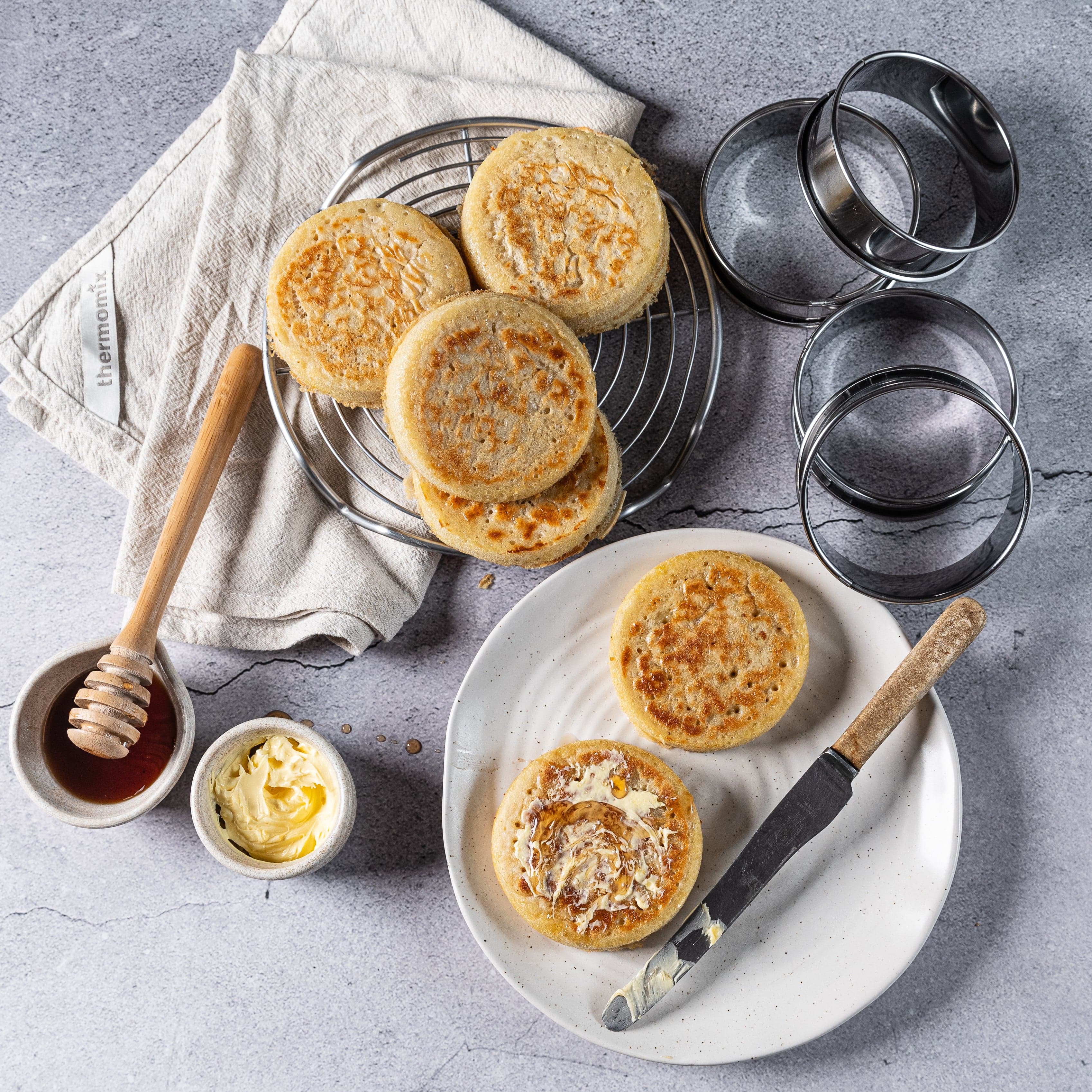 Non-Stick Pancake & Crumpet Rings Set - Perfect for Breakfast, Brunch & Kids Cooking - Ideal for Fluffy Pancakes, English Muffins & Egg Rings