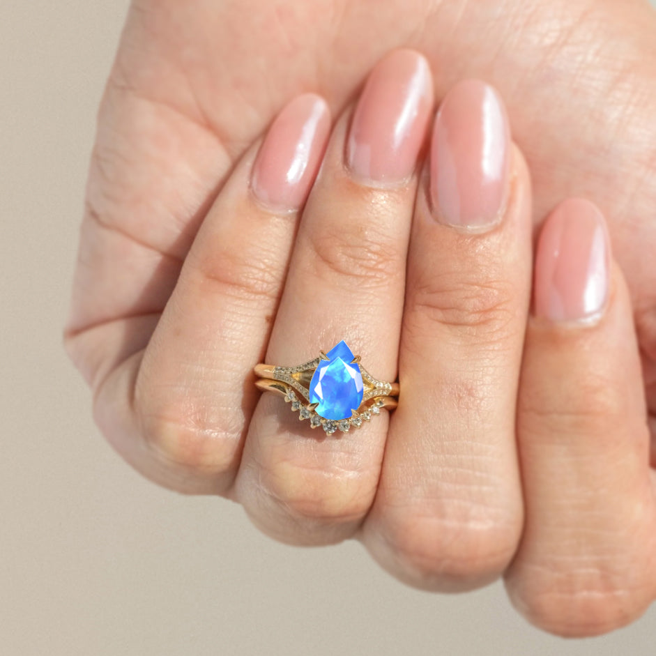 Natural Black Fire Opal Wedding & Engagement Ring for Women – Elegant Gemstone Jewelry for Brides, Anniversaries & Special Occasions