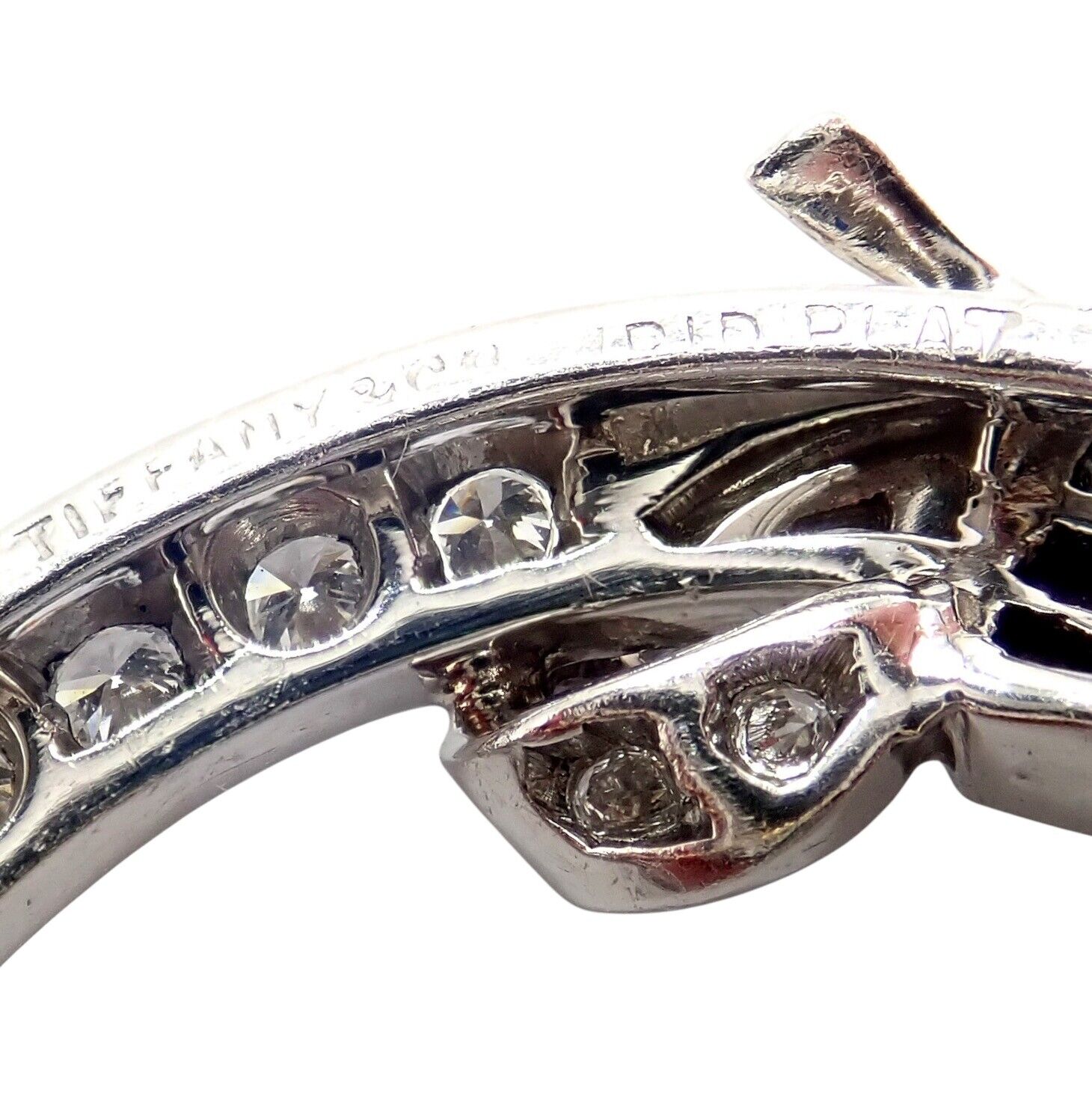 Authentic Tiffany & Co. Vintage 1920's Platinum Circle Pin Brooch with 2.1ct Diamonds - Elegant Antique Jewelry for Collectors & Special Occasions