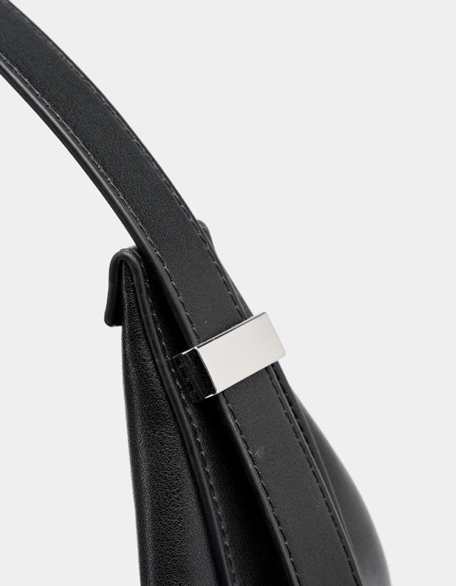 Stylish Semicircular Leather Crossbody Bag for Women - Trendy Handbag for Everyday Use, Work, and Travel