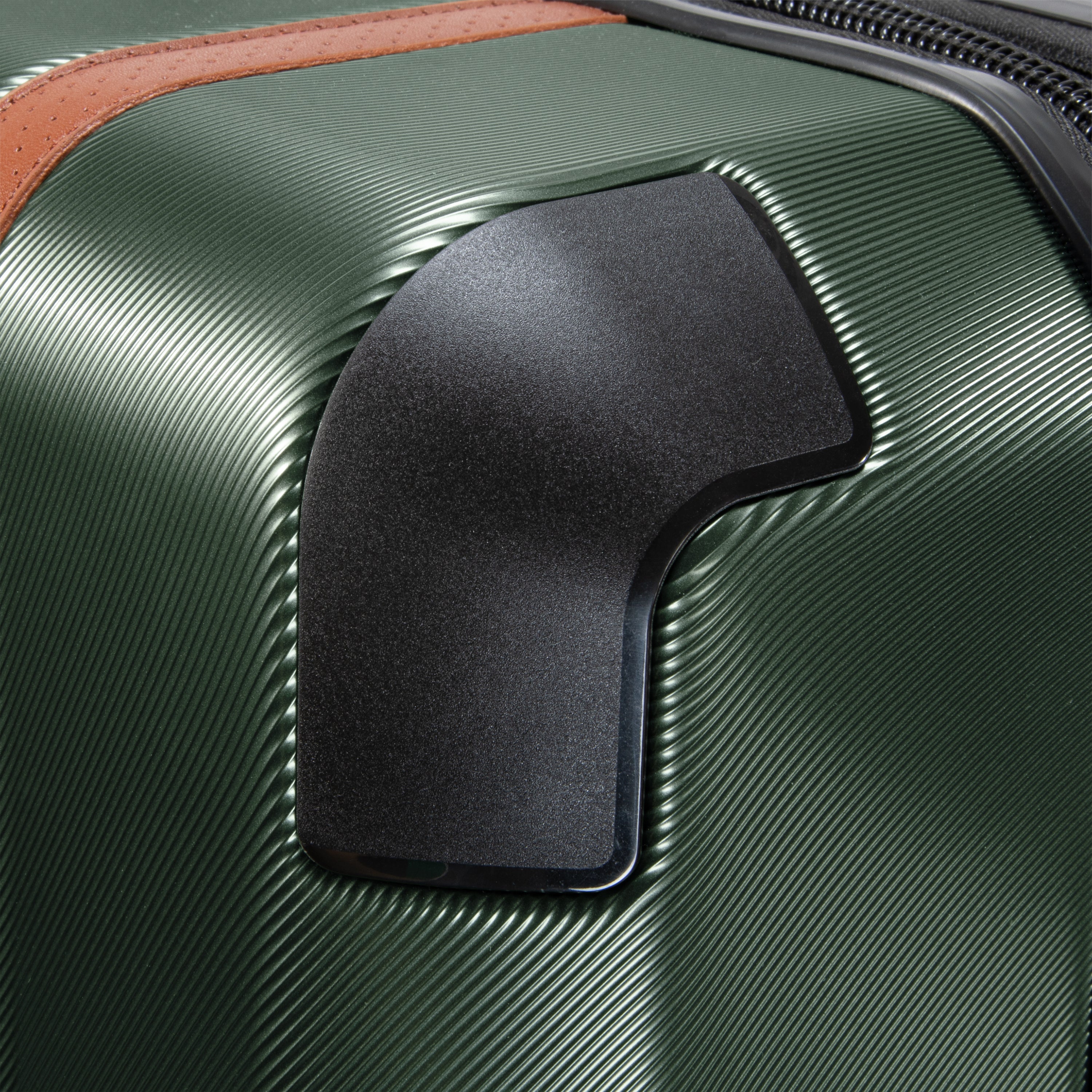 Ricardo Beverly Hills Montecito 2.0 Expandable Hardside Spinner Luggage - Large Check-In Suitcase for Travel, Business Trips & Vacations
