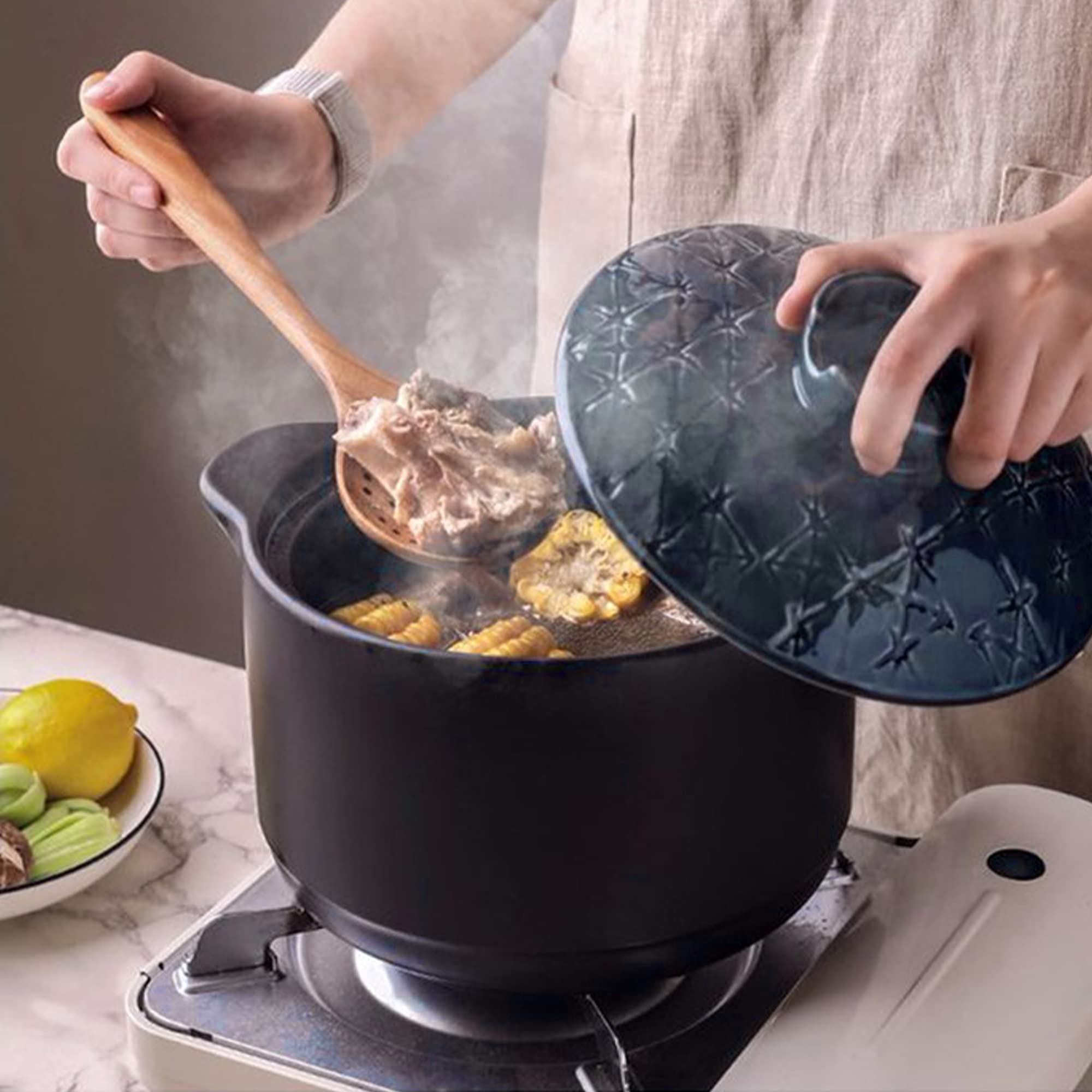 Premium Japanese Donabe Clay Pot - 4.2L/4.4QT Traditional Ceramic Casserole with Lid - Authentic Asian Cooking for Hot Pot, Stews & Rice Dishes - Blue Stoneware for Home & Restaurant Use