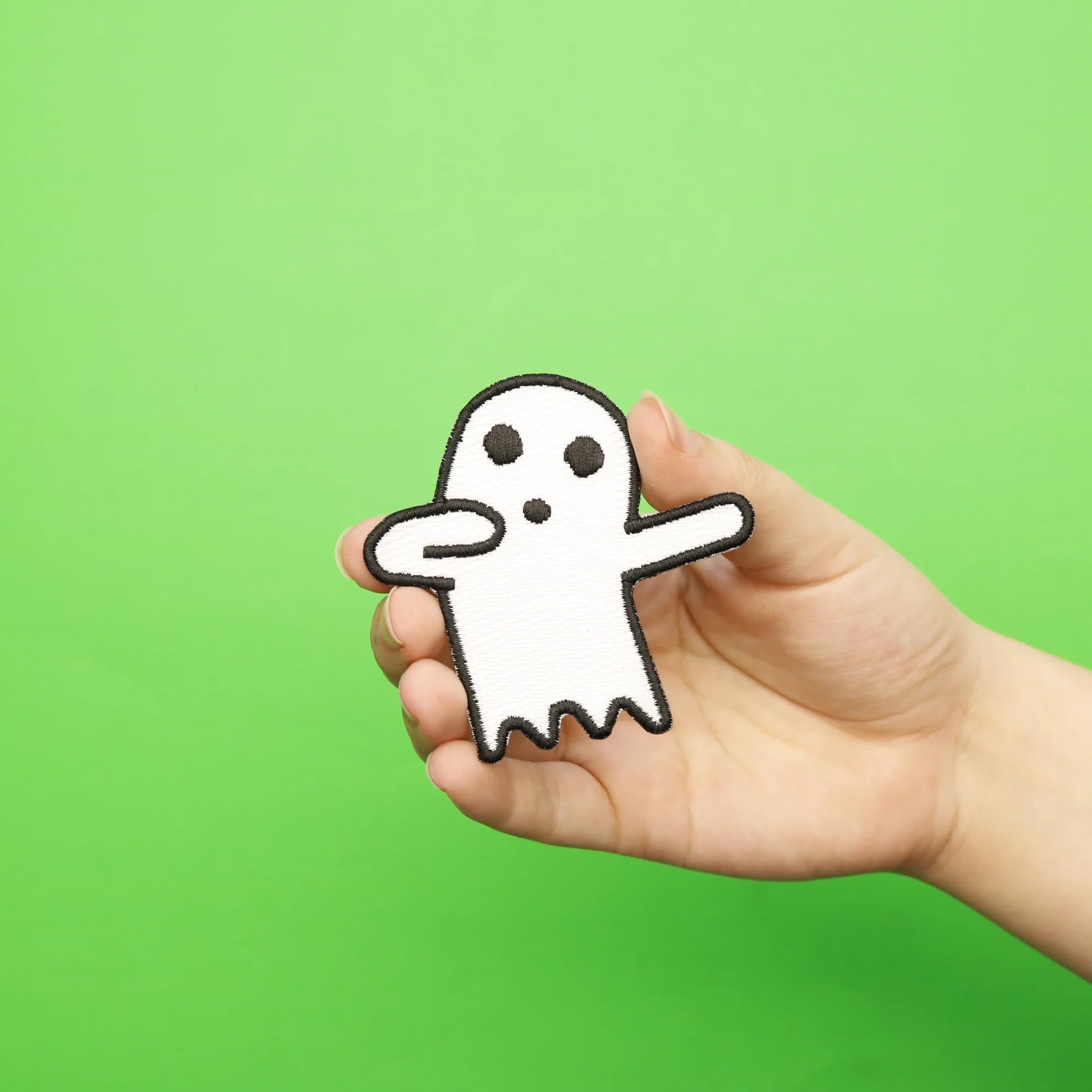 Ghost Dabbing Patch - Scary Halloween Embroidered Iron-On Badge for Costumes, Jackets & DIY Crafts