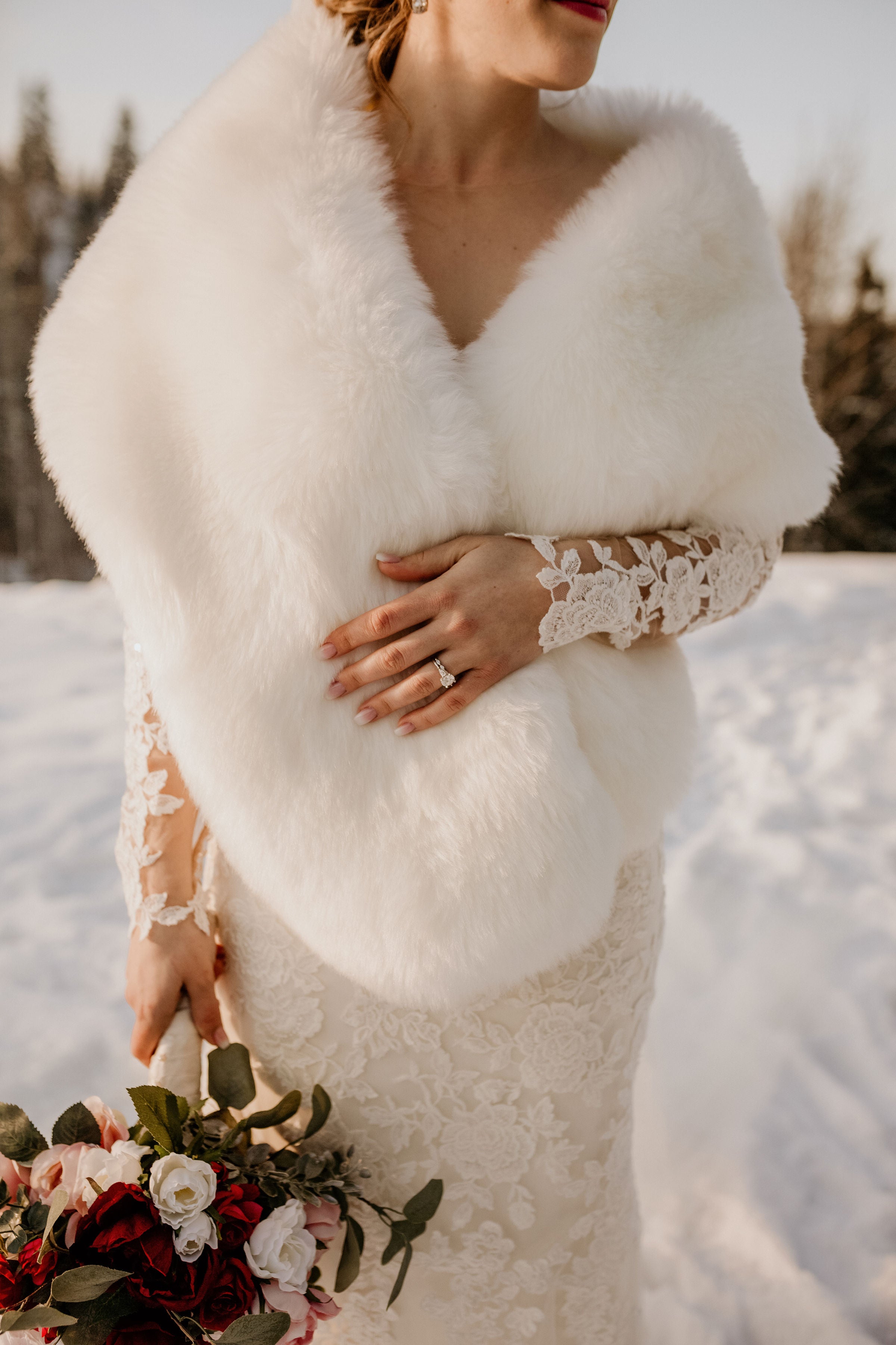 Ivory White Fur Shawl for Women - Soft & Luxurious Winter Wrap - Perfect for Parties, Weddings & Cold Weather (Lilian Wht01)