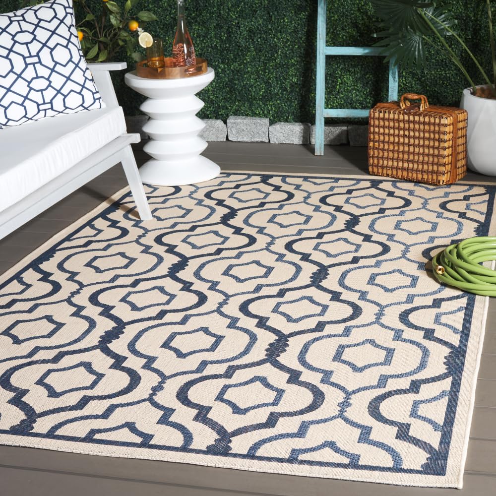 SAFAVIEH Courtyard Collection 6'7