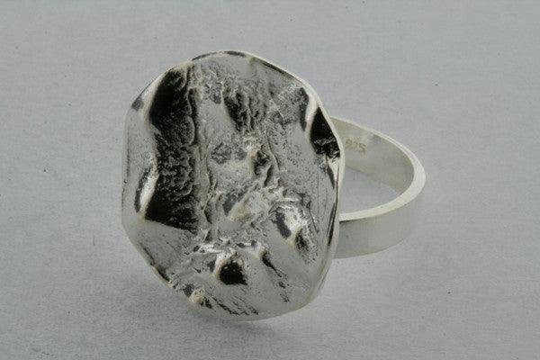 Elephant Skin Pattern Disc Ring for Women - Unique Boho Jewelry for Casual Wear, Parties & Gifts