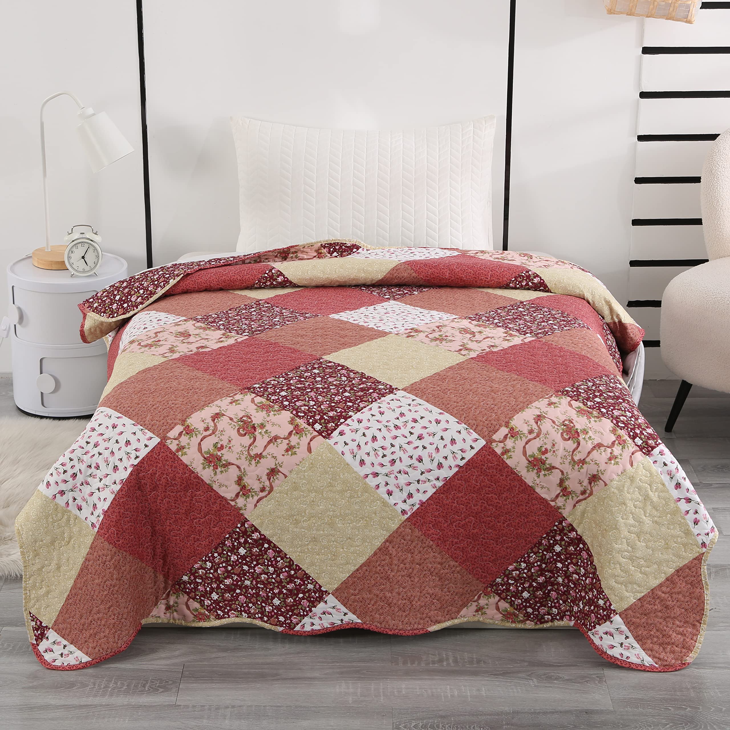 Soft Reversible Floral Quilt Blanket - 50x60 Inch Microfiber Patchwork Throw - Red, Pink & White Shabby Chic Design - Lightweight Bedding for Sofa, Bed & Nursery Decor - Cozy Home & Gift Idea