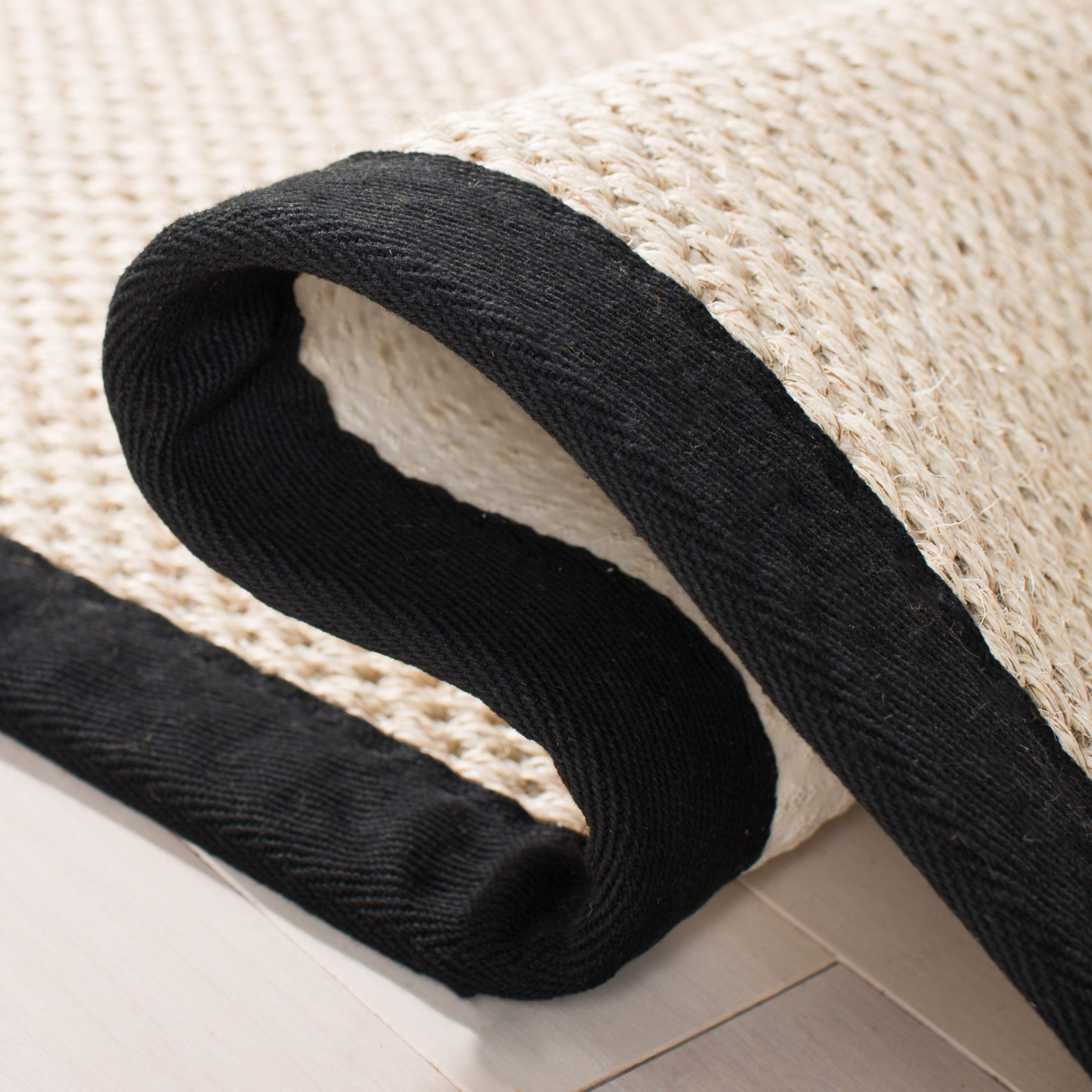SAFAVIEH Natural Fiber Collection 6'x6' Square Marble & Black NF143A Border Sisal Jute Area Rug - Perfect for Living Room, Bedroom or Office Decor