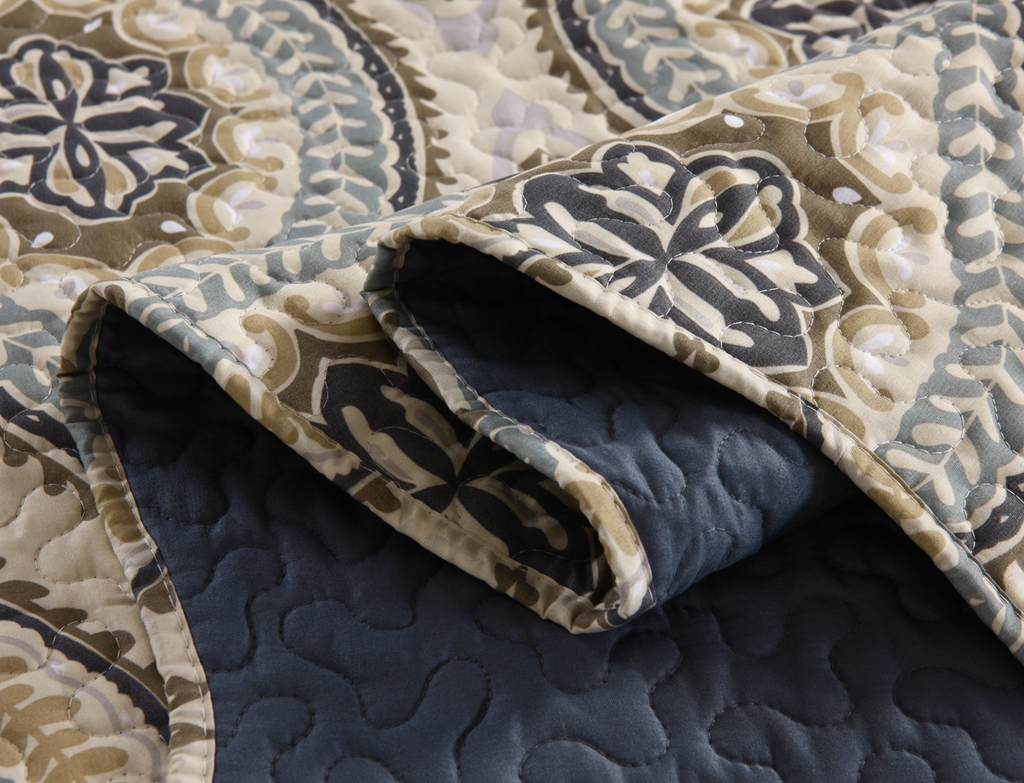 MarCielo 3-Piece Queen Size Quilted Bedspread Set - Lightweight Oversized Printed Quilt Coverlet & Throw Blanket in Dark Grey (Joni Design) | Perfect for Bedroom Decor, Guest Room, and Cozy Home Styling