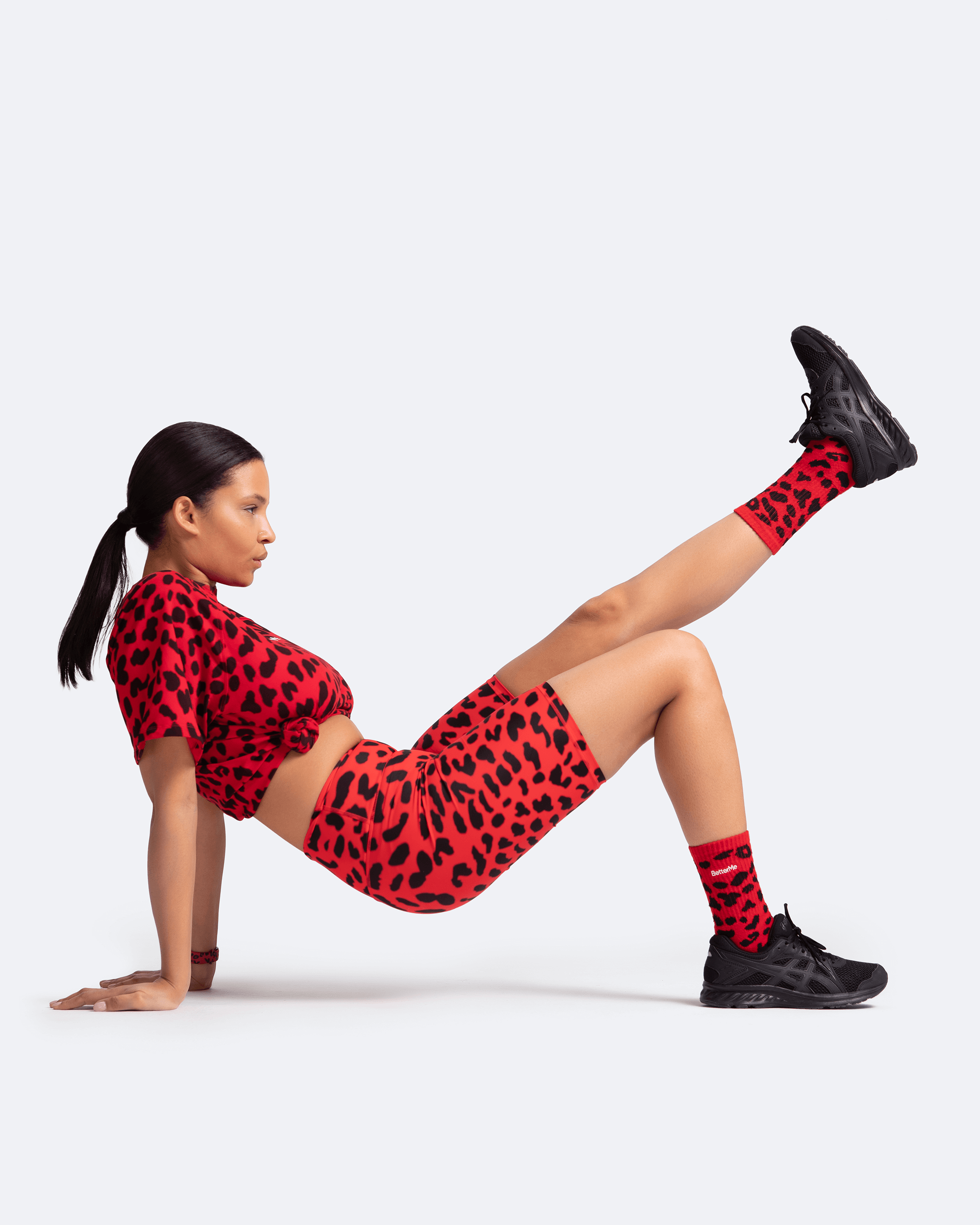 Leopard Print Cotton Socks for Women & Men - Soft Comfortable Animal Print Crew Socks - Perfect for Casual Wear, Workouts, and Fashion Outfits