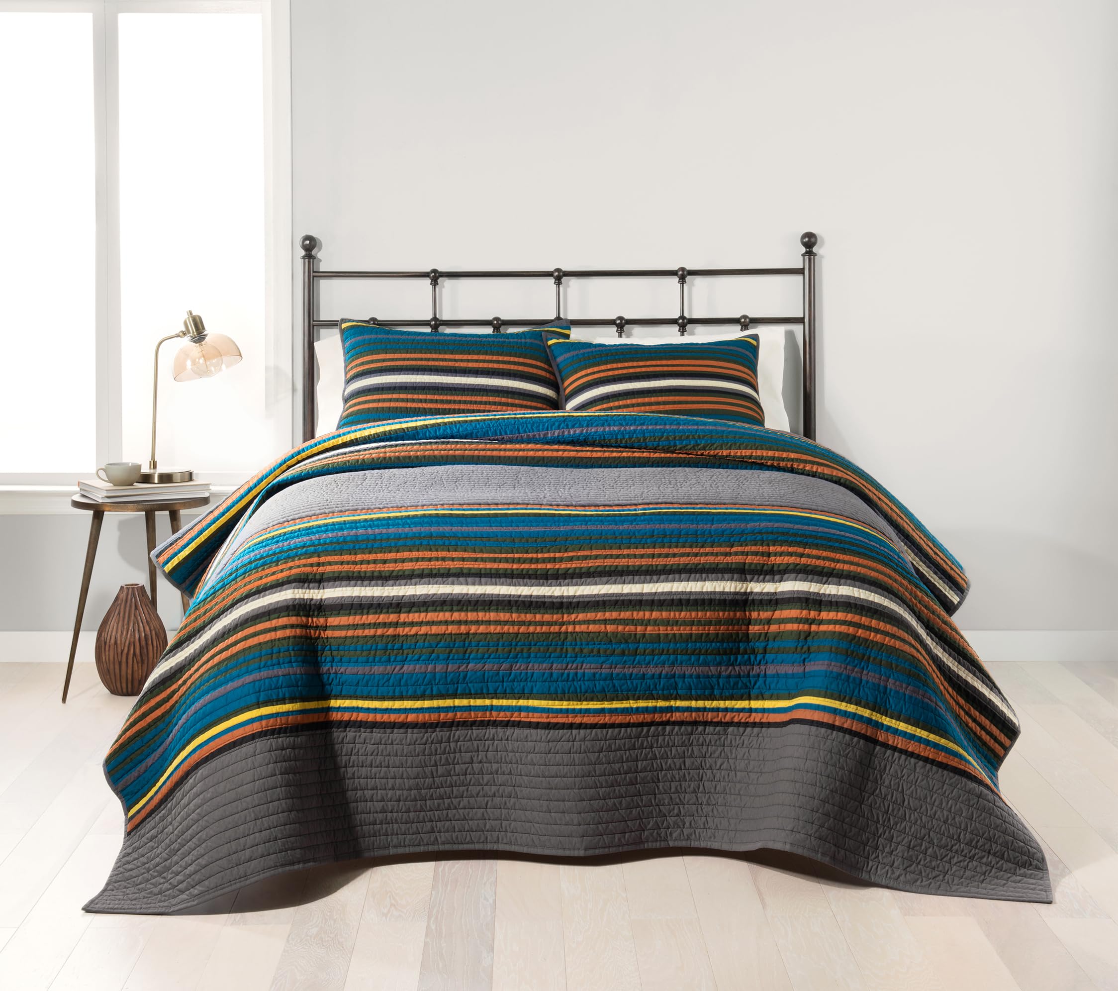 Pendleton Olympic Park Reversible Lightweight Cotton Quilt with Shams - Twin, Full/Queen & King Sizes - Machine Washable Grey Bedspread - Perfect for Cozy Bedrooms, Guest Rooms & Cabin Retreats