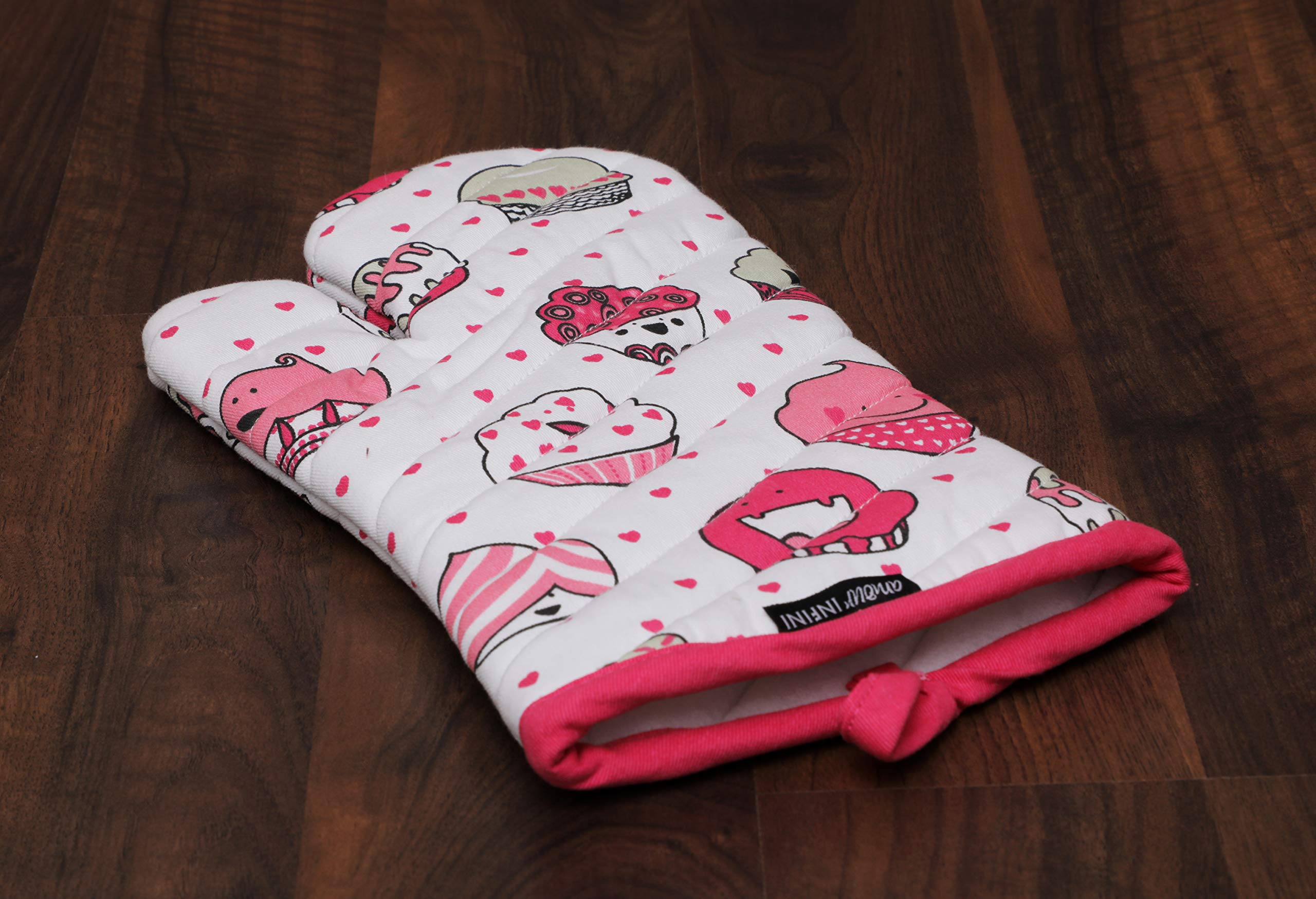 AMOUR INFINI 5-Piece Kitchen Set - Apron, 2 Towels, Oven Mitt & Pot Holder with Valentine Cupcake Design - Perfect for Baking, BBQ, Grilling & Kitchen Decor