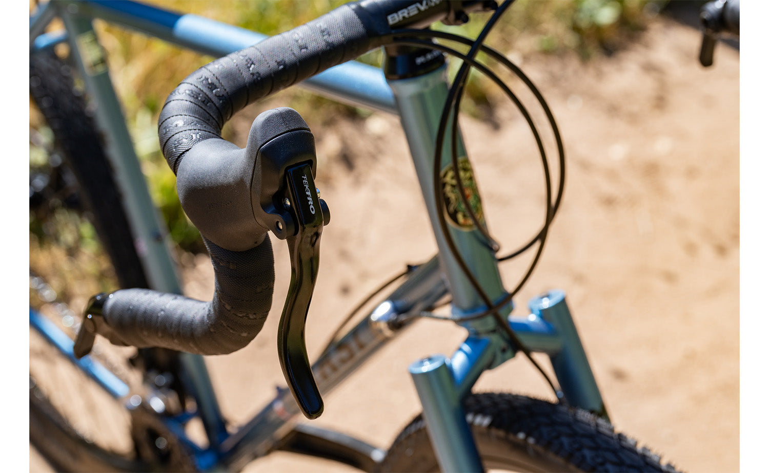 Masi Giramondo 700c Adventure Road Bike - Lightweight Aluminum Frame, Disc Brakes, All-Terrain Tires for Commuting, Touring & Off-Road Cycling