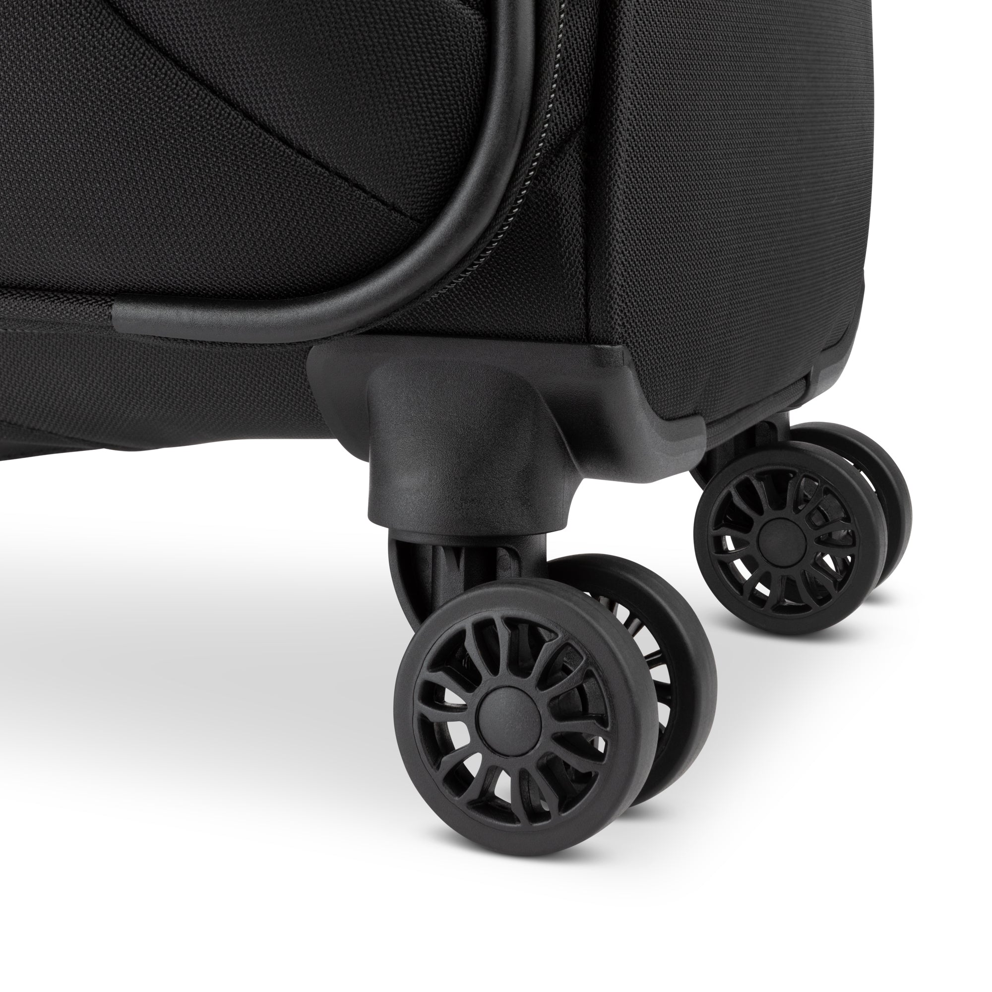 Atlantic Artisan III Spinner Medium Expandable Luggage - 20