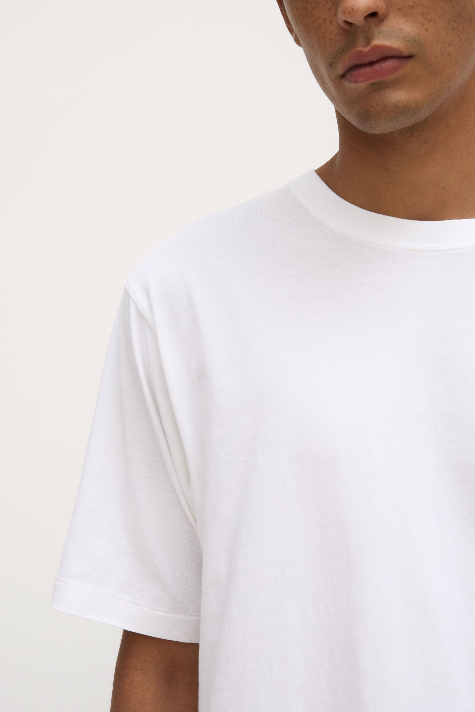 Kylo Tee White - Premium Cotton T-Shirt for Men & Women | Comfortable Casual Wear for Everyday & Street Style