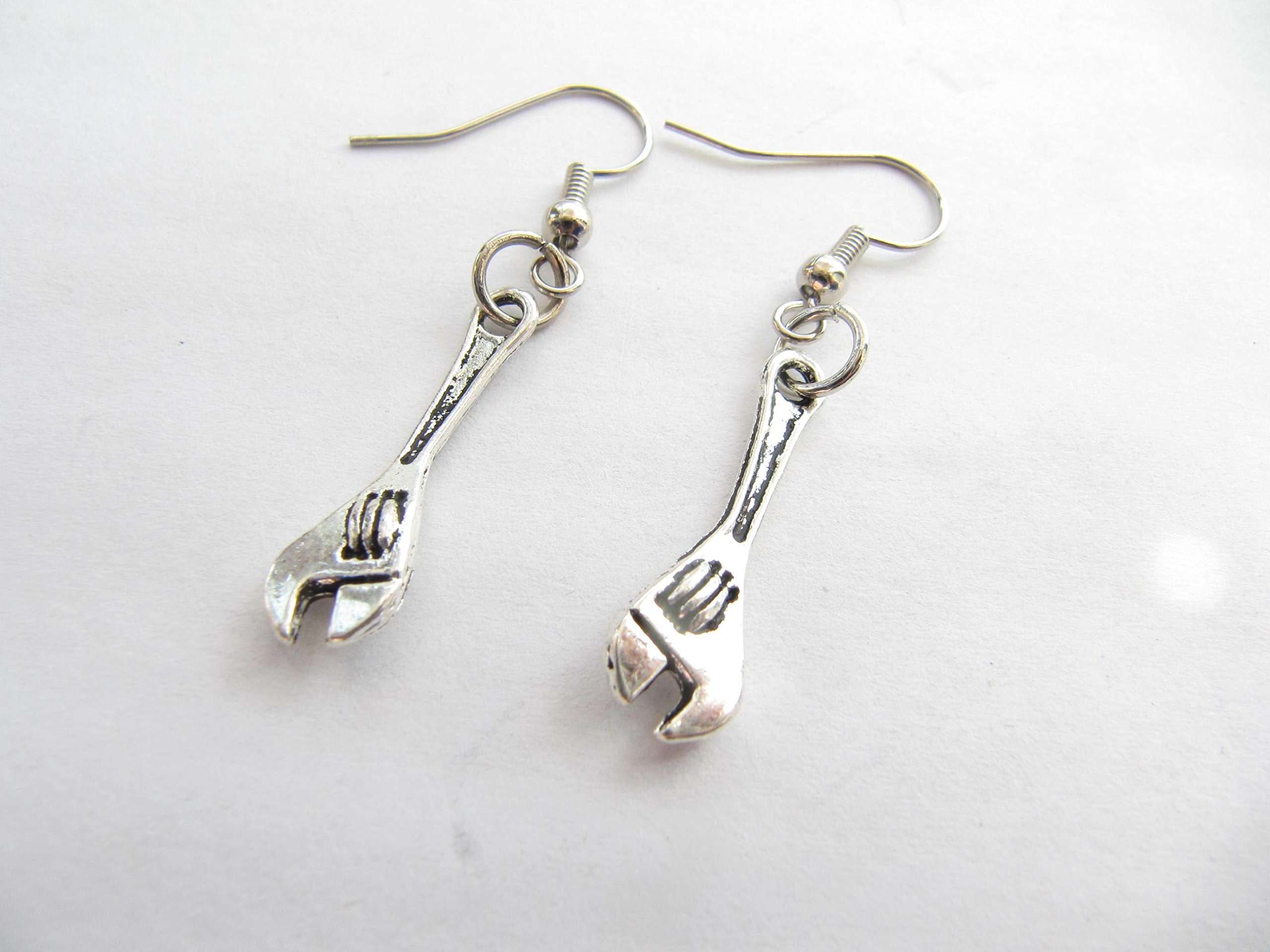 Hammer, Pliers, Wrench, Screwdriver, Hacksaw, Shovel Tool Earrings - Unique DIY Jewelry for Women & Men - Perfect Gift for Mechanics & Handymen - Workshop & Construction Site Inspired Accessories