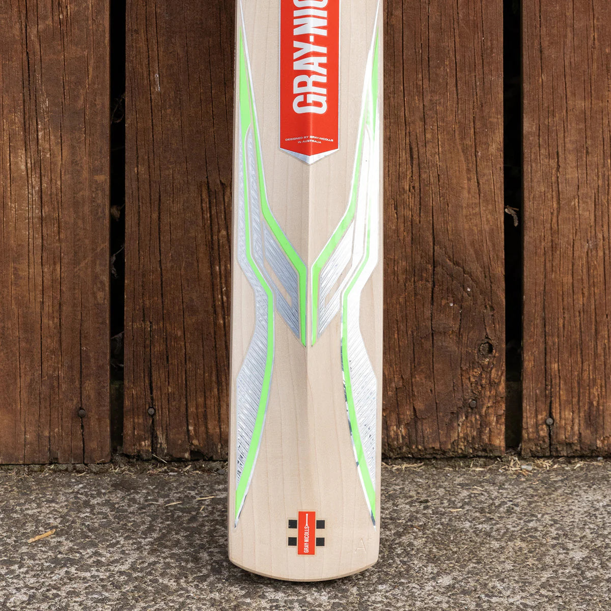 Gray Nicolls Tempesta Players Edition Adult Cricket Bat - Premium Performance for Professional & Amateur Players - Perfect for Matches, Training & Practice Sessions