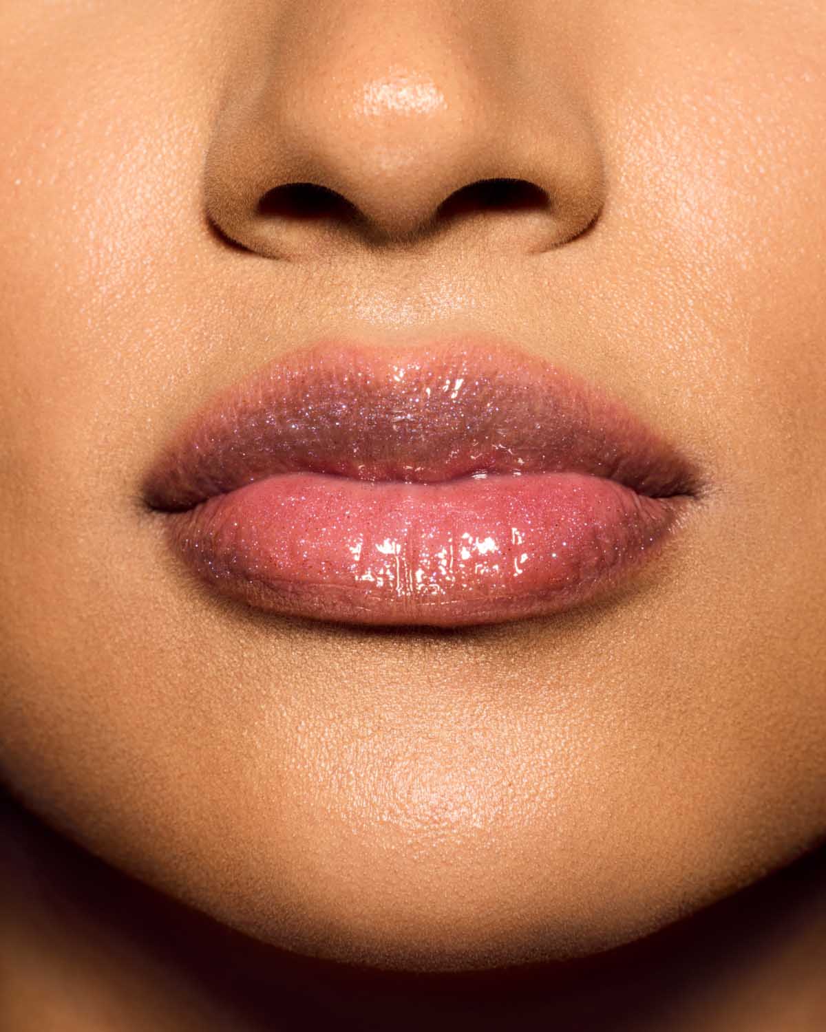 Fenty Beauty Gloss Bomb Universal Lip Luminizer - Grape Splash Shimmering Lip Gloss for Hydration & Shine | Perfect for Everyday Wear & Night Out Makeup