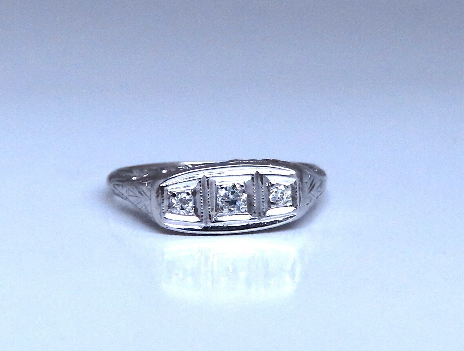 Restored Vintage 14K Gold Ring with 0.14ct Natural Diamonds - Elegant Jewelry for Weddings, Anniversaries & Special Occasions