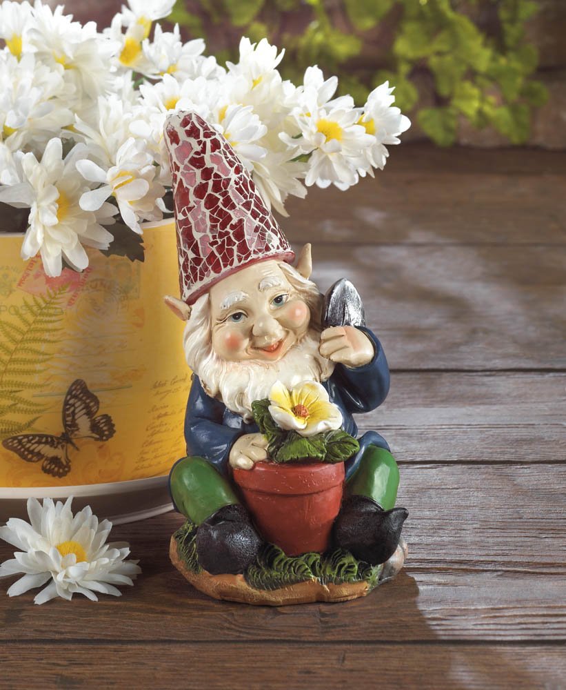 Zingz & Thingz Solar-Powered Garden Gnome Statue - Outdoor Decor for Lawn, Yard & Garden - Eco-Friendly Solar Light for Nighttime Illumination