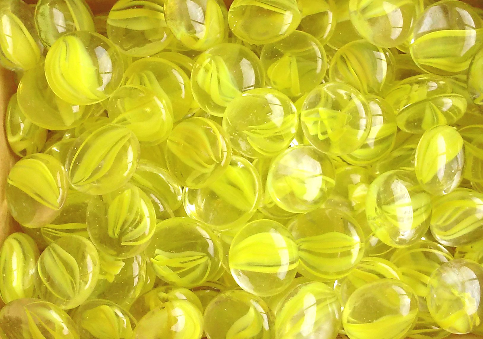 4 LB Yellow Cat-Eye Glass Gems - Bulk Vase Fillers for Wedding Centerpieces, Home Decor & DIY Crafts