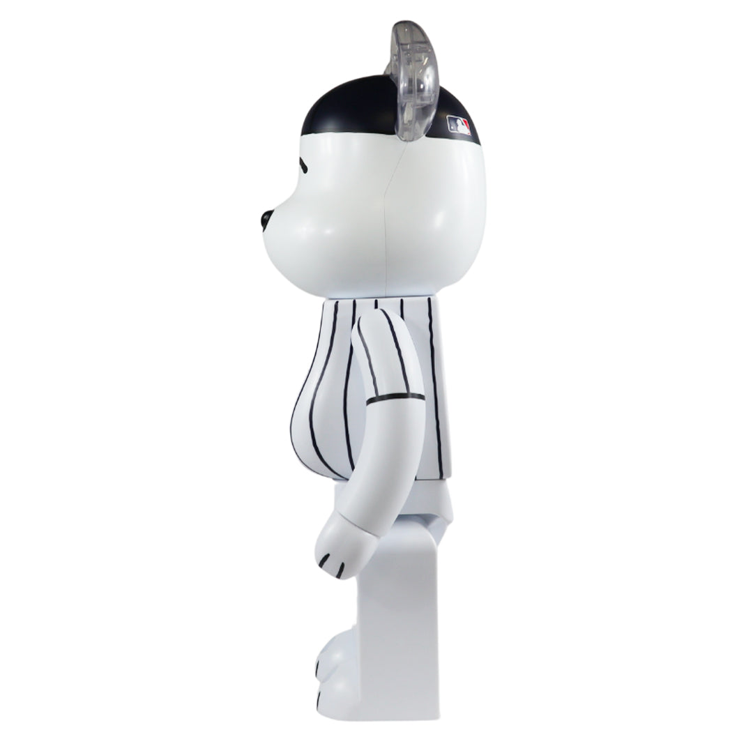 1000% MLB x Peanuts Bearbrick Snoopy New York Yankees Collectible Figure - Perfect for Baseball Fans & Anime Collectors, Great for Home Display or Gift Giving