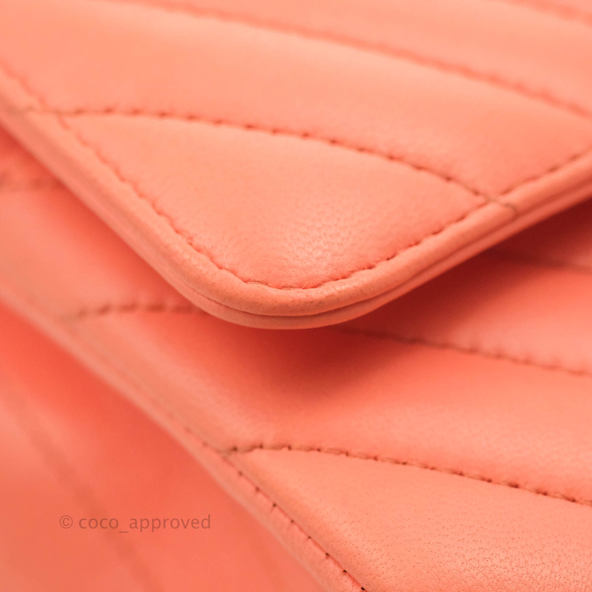 Chanel Classic M/L Medium Chevron Double Flap Bag in Coral Pink Lambskin with Aged Gold Hardware - Luxury Shoulder Bag for Women, Perfect for Parties, Weddings & Special Occasions