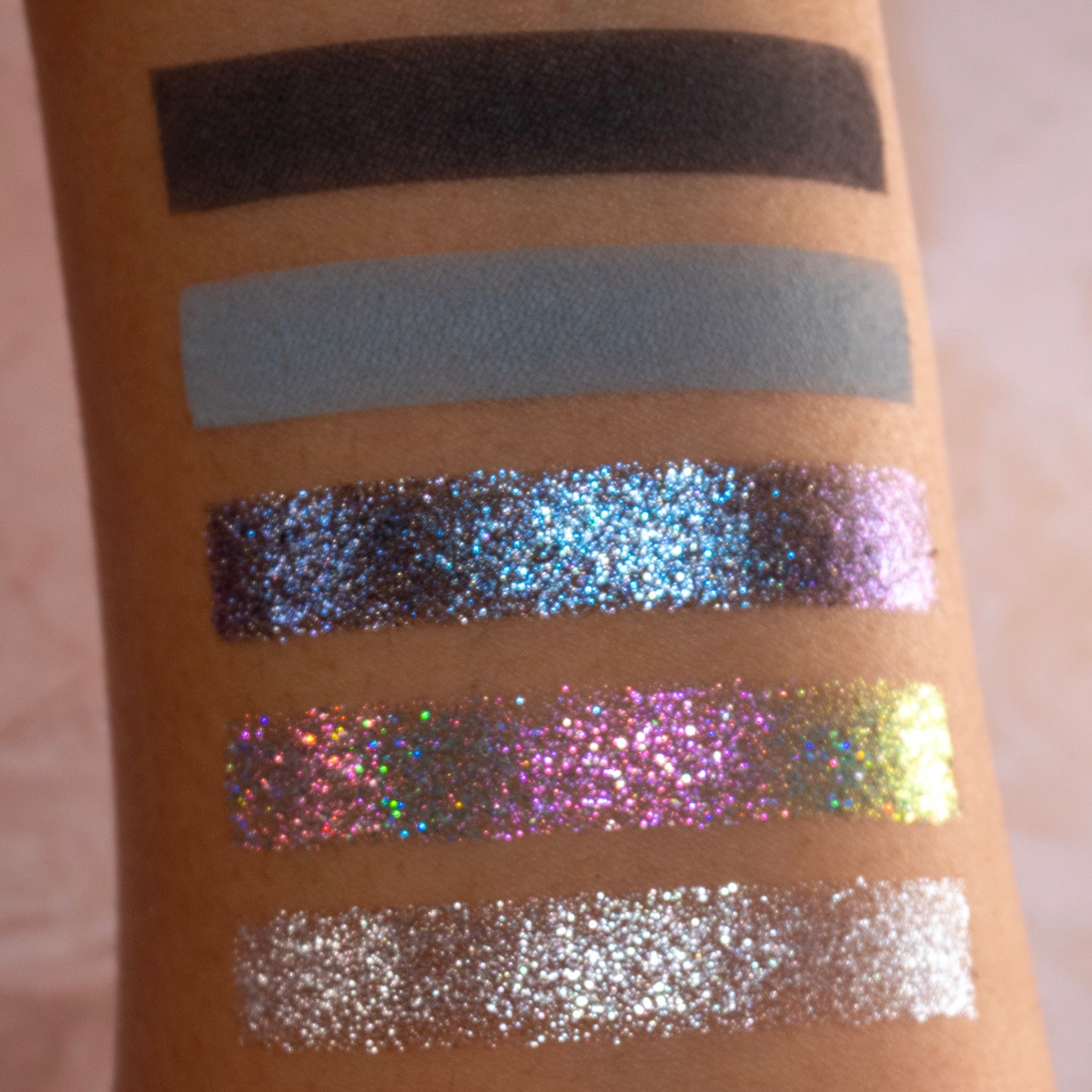Vamp Eyeshadow Palette - 12 Highly Pigmented Matte & Shimmer Shades for Stunning Eye Makeup Looks | Perfect for Halloween, Cosplay & Night Out Makeup
