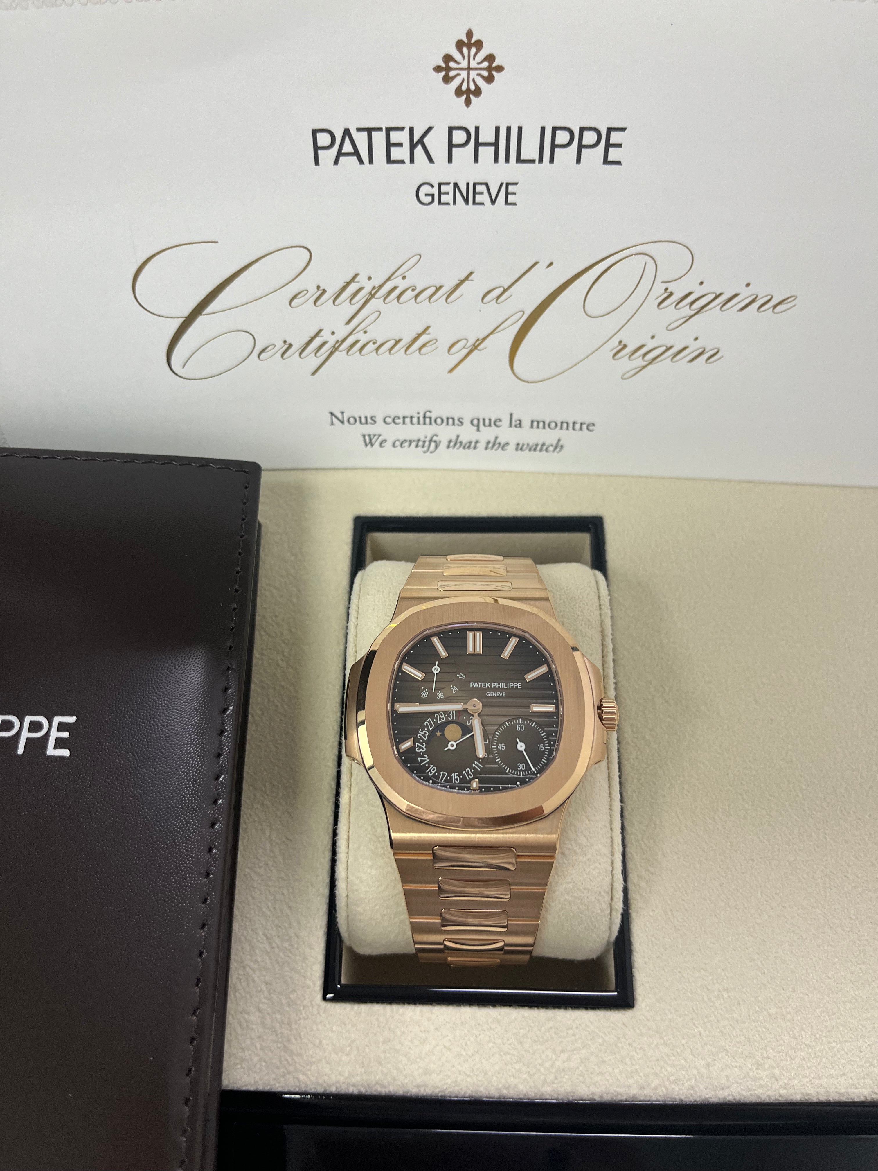 Patek Philippe Nautilus 5712/1R-001 Moon Phase Watch - 40mm Rose Gold Case with Brown Black Dial - Luxury Swiss Automatic Watch for Men - Perfect for Business, Gala Events & Collectors
