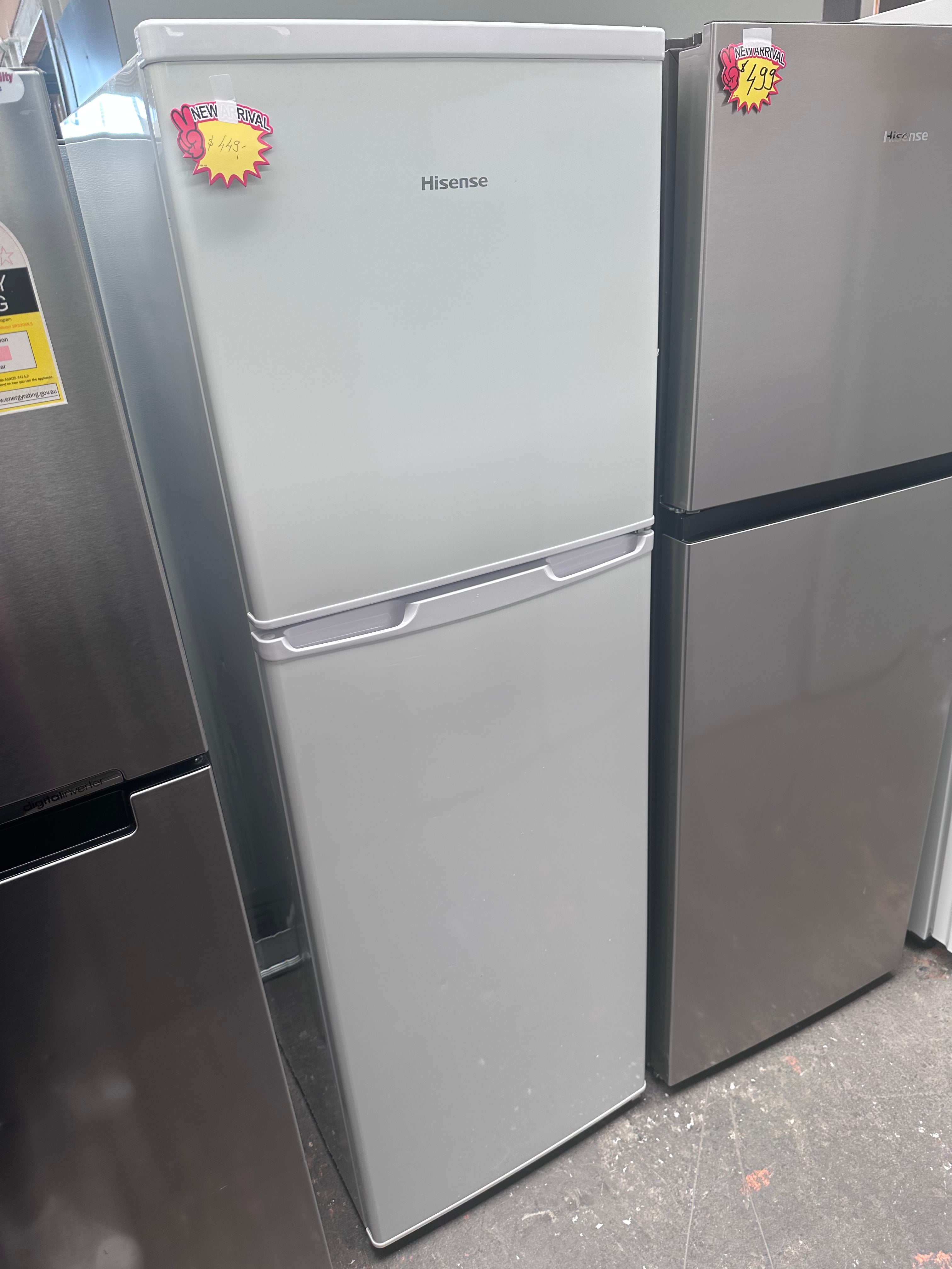 Hisense 269L Top Mount Refrigerator - Energy Efficient, Spacious Freezer, Quiet Operation [Certified Refrigerated] - Perfect for Apartments, Dorms & Small Kitchens