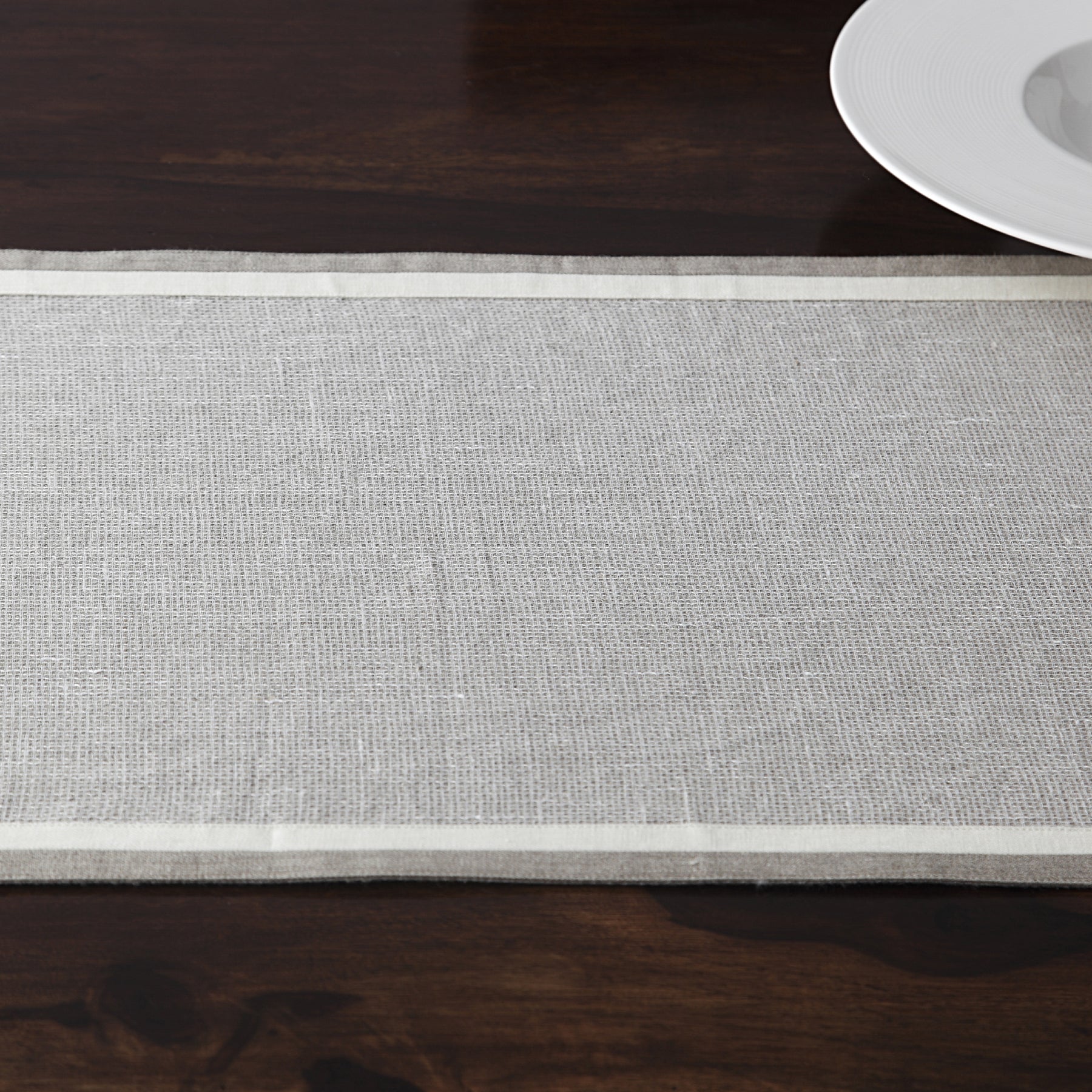 Elegant Partito Table Runner - Premium Dining Table Decor for Weddings, Holidays & Special Occasions - Perfect for Home, Restaurant & Party Decorations