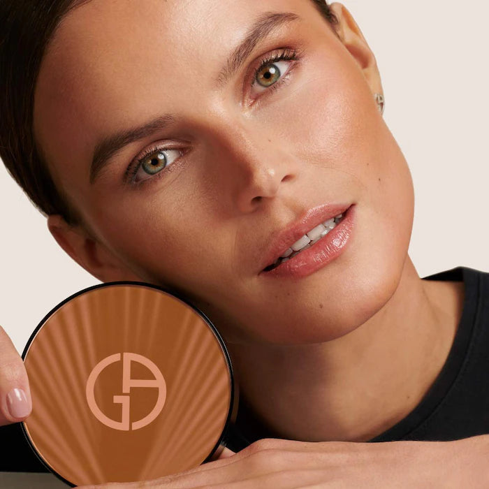 Armani Beauty Luminous Silk Creamy Bronzing Powder - Buildable Matte Bronzer for a Sun-Kissed Glow | Perfect for Contouring & Highlighting | Day to Night Makeup Essential