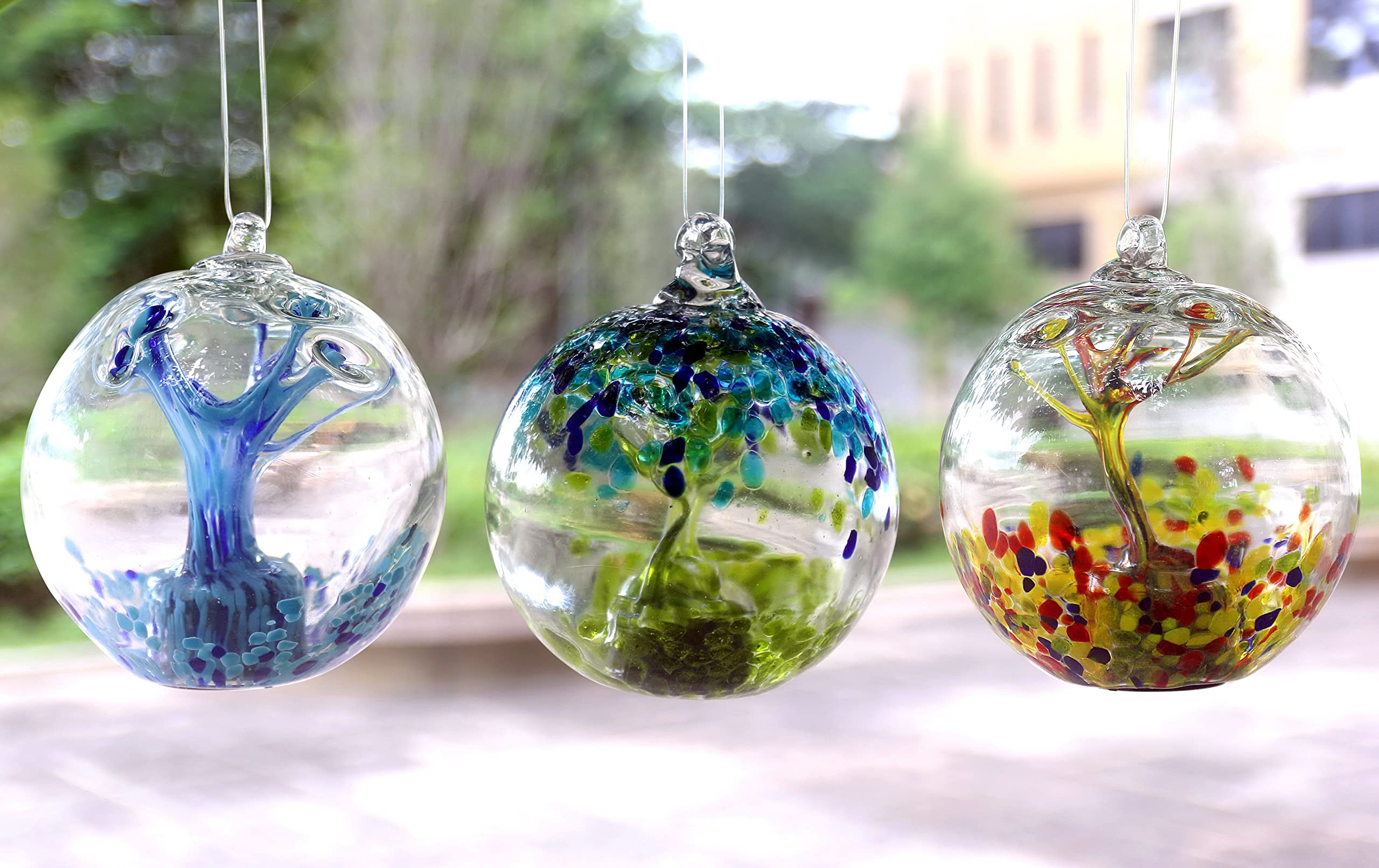 5.5-Inch Solar Powered Hanging Glass Gazing Ball - Outdoor Garden Decor in Green, Aqua & Blue - Perfect for Patio, Yard & Landscape Decoration at Night