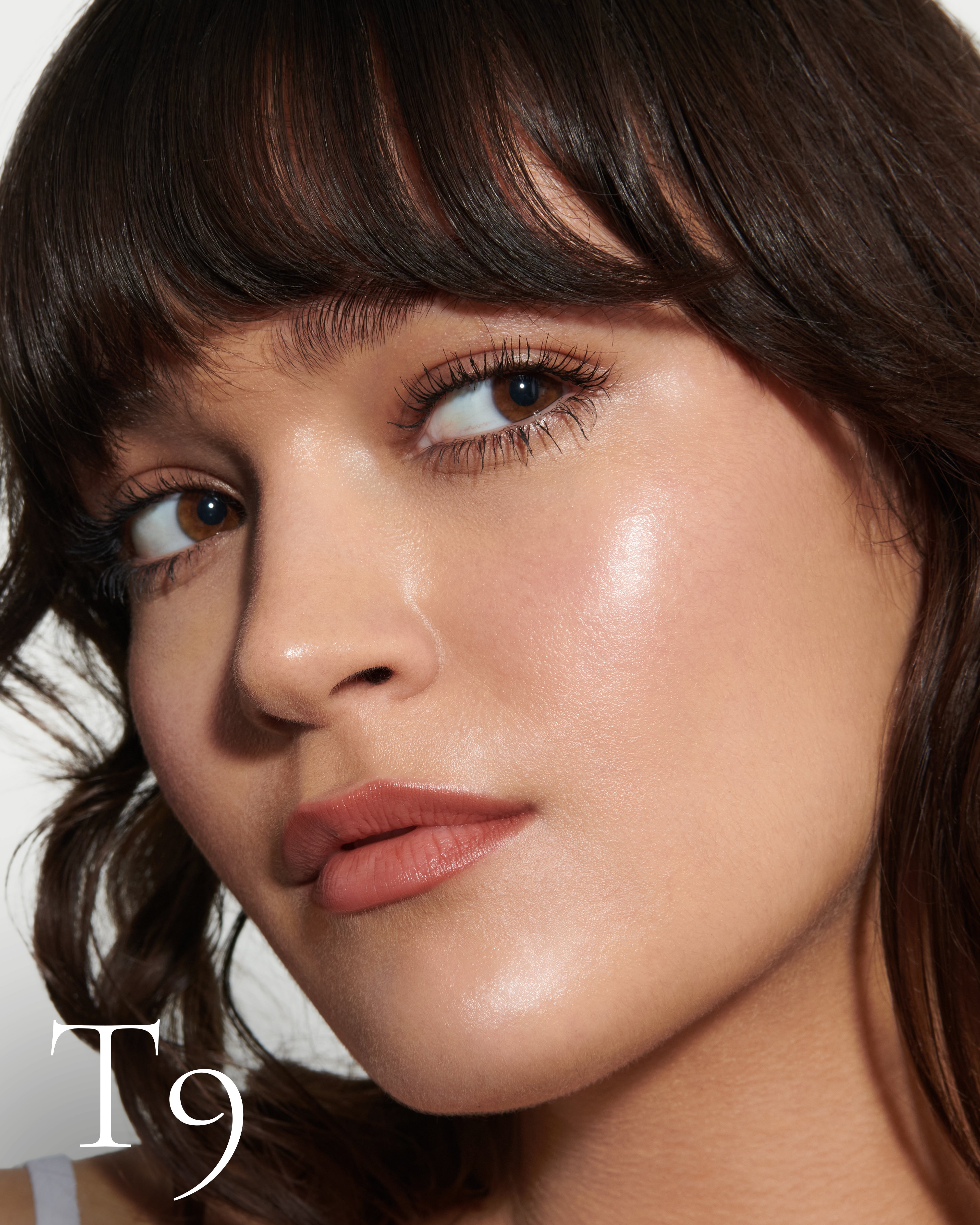 T9 Seamless Skin Enhancing Tint - Natural-Looking Liquid Foundation for Flawless Coverage | Perfect for Daily Wear, Special Occasions & Photo Shoots