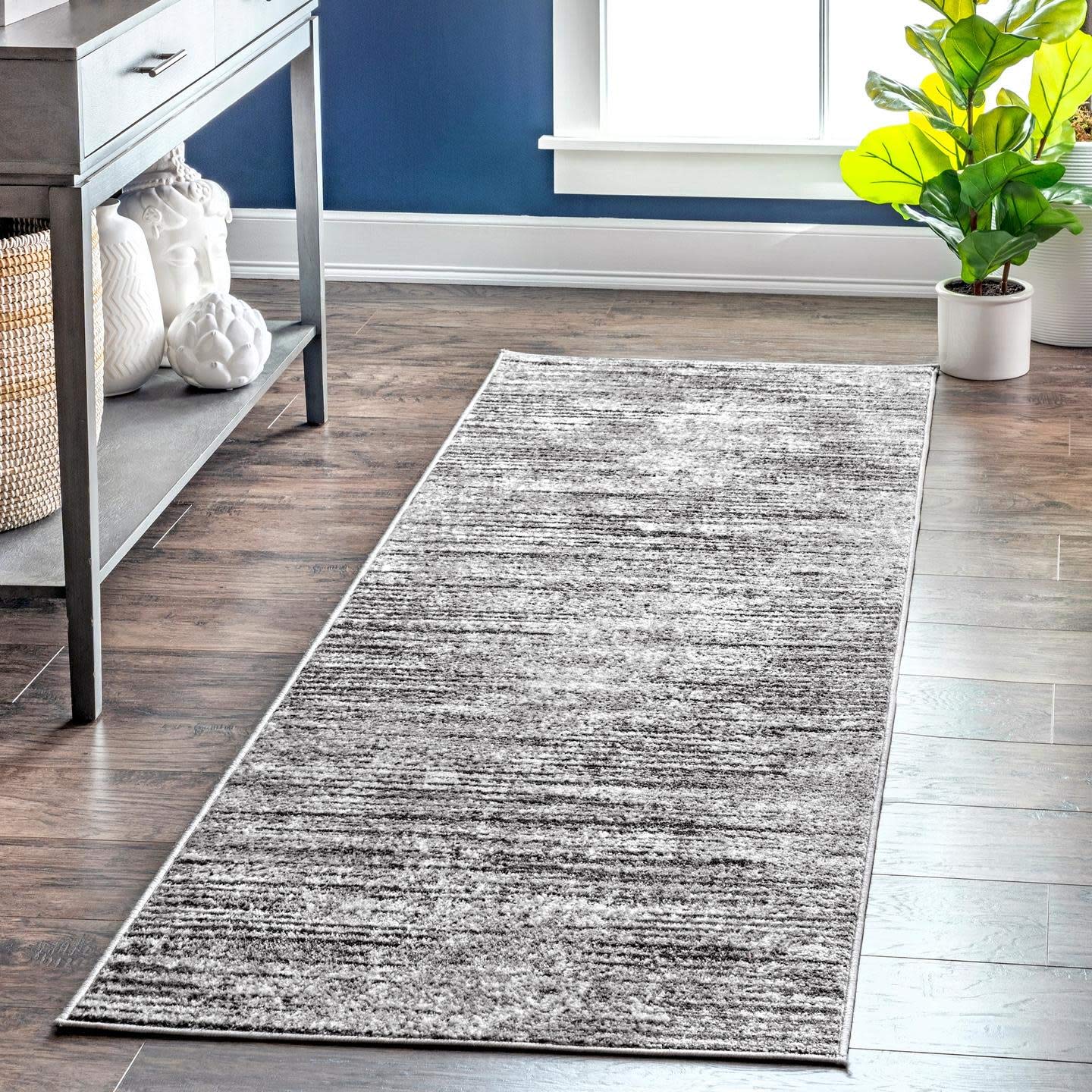 nuLOOM Contemporary Faded Elsa Accent Rug 2x3 Feet, Soft Grey Modern Area Rug - Perfect for Living Room, Bedroom or Office Decor