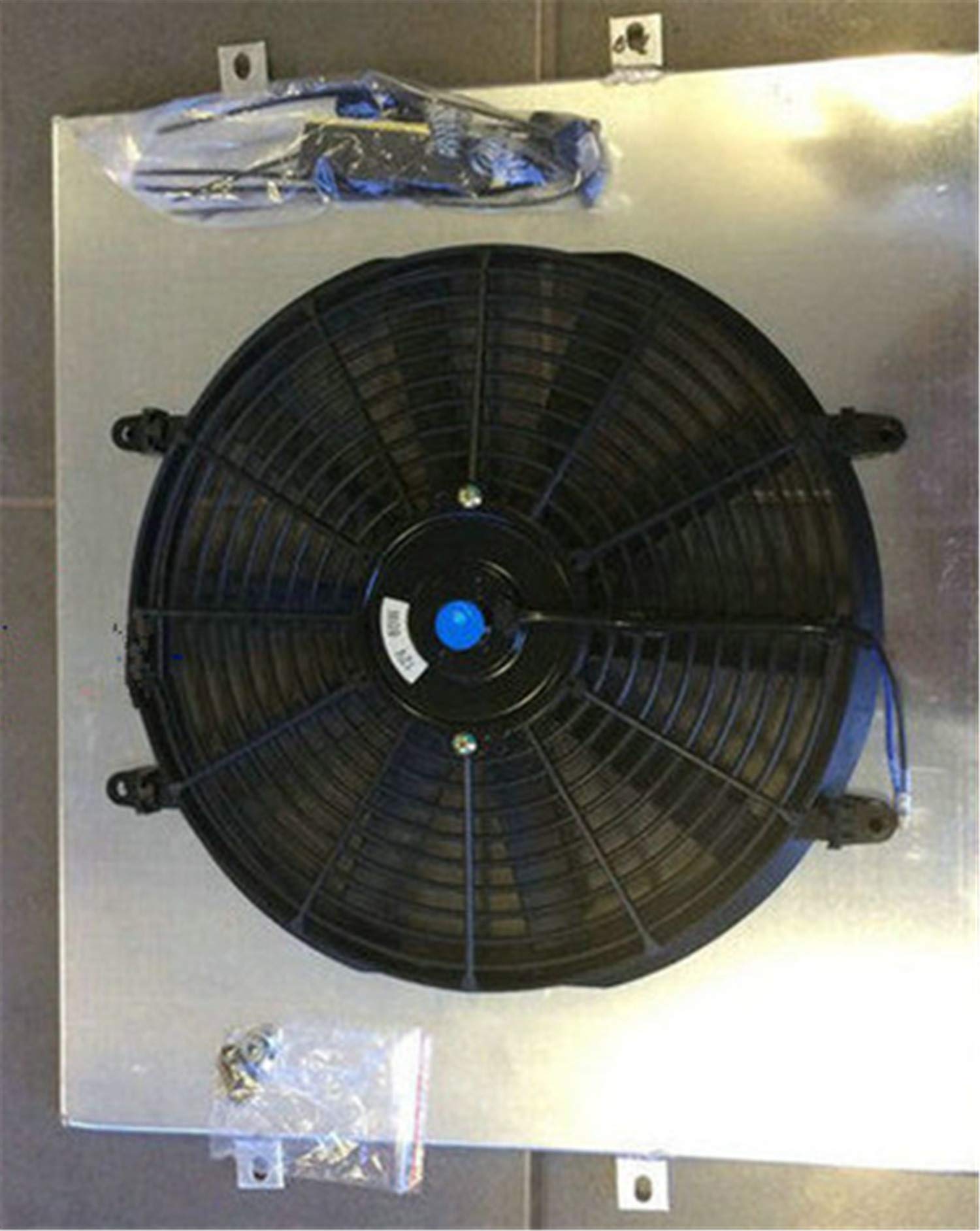 TOYOTA HILUX SURF KZN130 1KZ-TE Engine Shroud & Cooling Fan Kit - Compatible with 1993-1996 Models (AT/MT) | Perfect for Off-Roading & Engine Temperature Control
