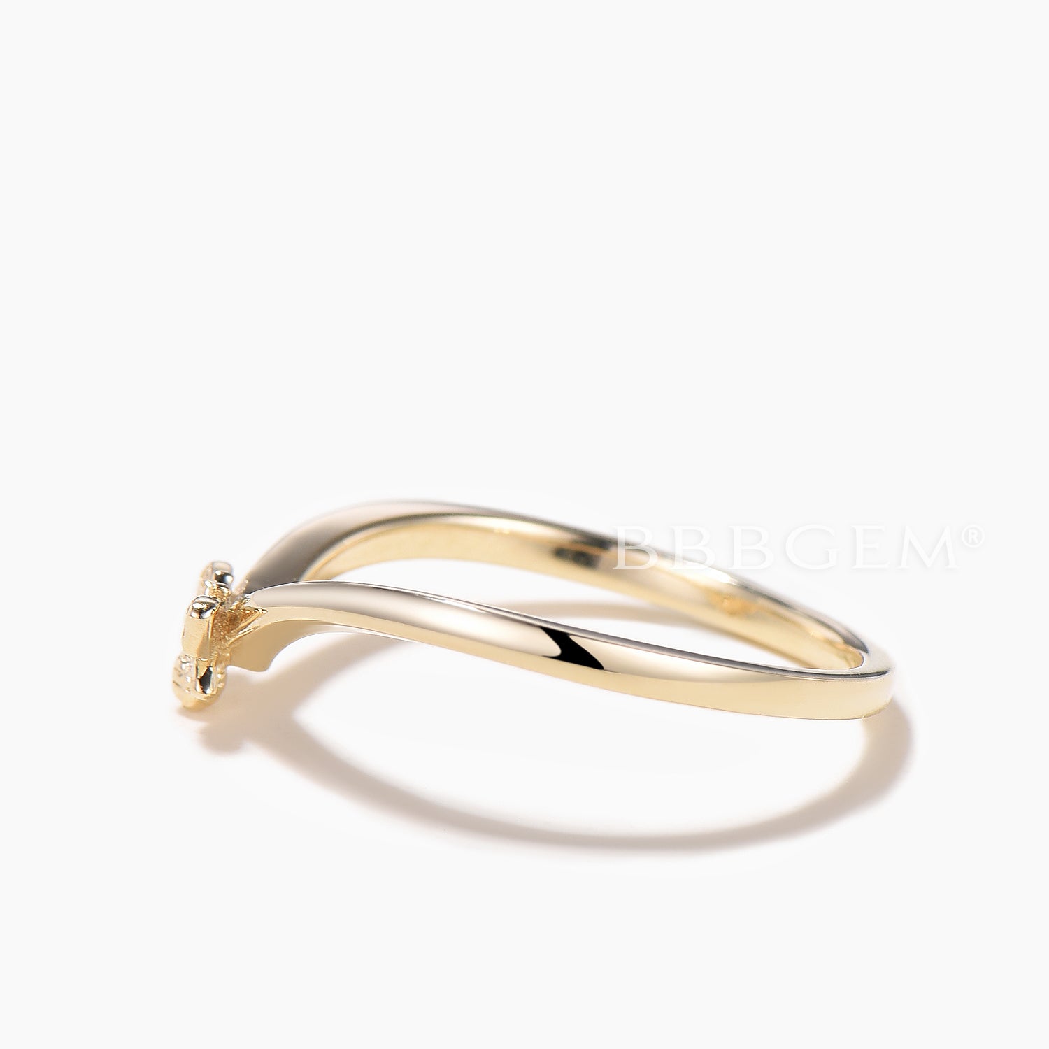 Simple Tiny Bee Curved Nesting Band - Honeybee Contour Wedding Ring for Women | Elegant Nature-Inspired Jewelry for Weddings, Anniversaries & Everyday Wear