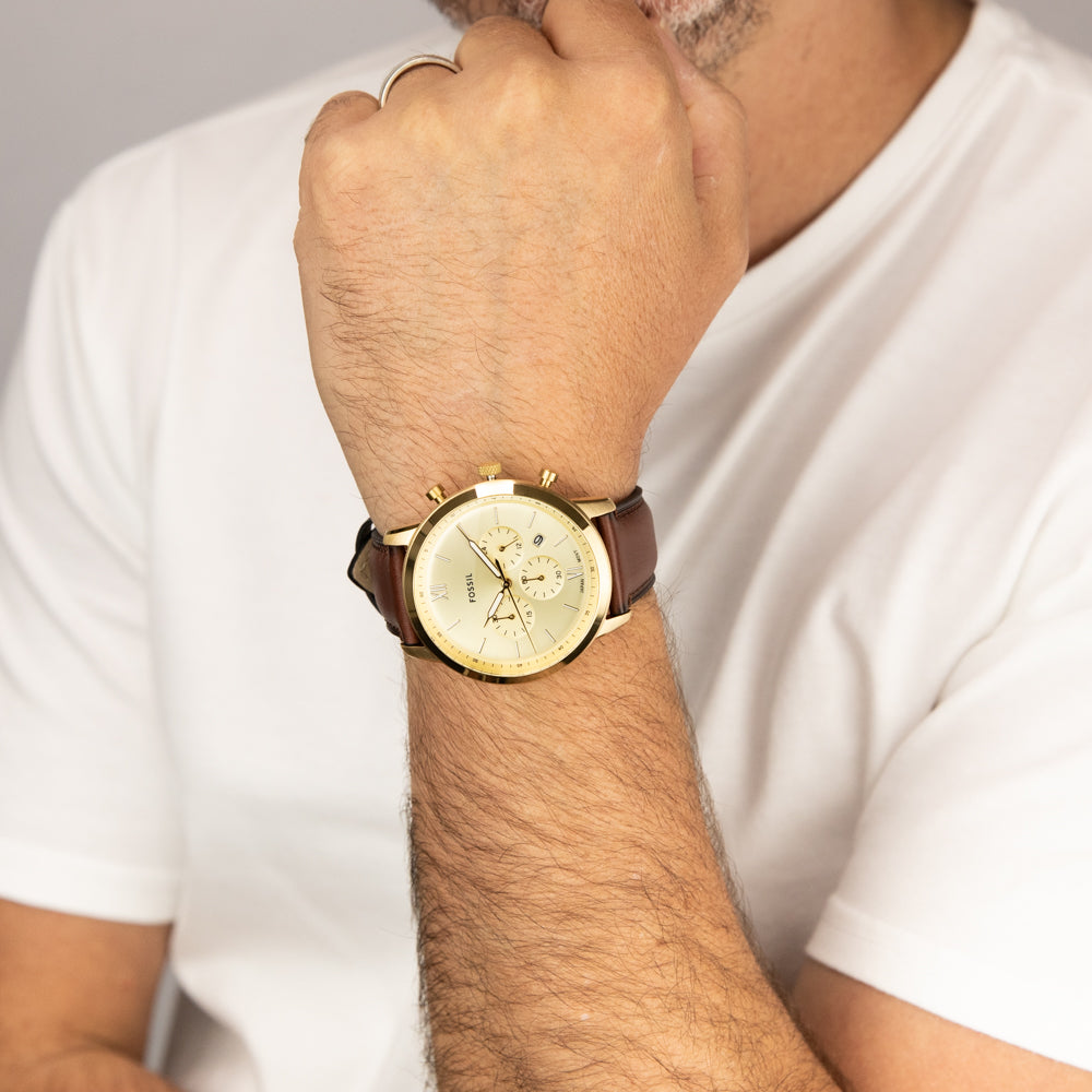 Fossil Neutra FS6113 Chronograph Watch for Men - Stylish Analog Quartz Wristwatch with Leather Strap - Perfect for Business, Casual & Everyday Wear