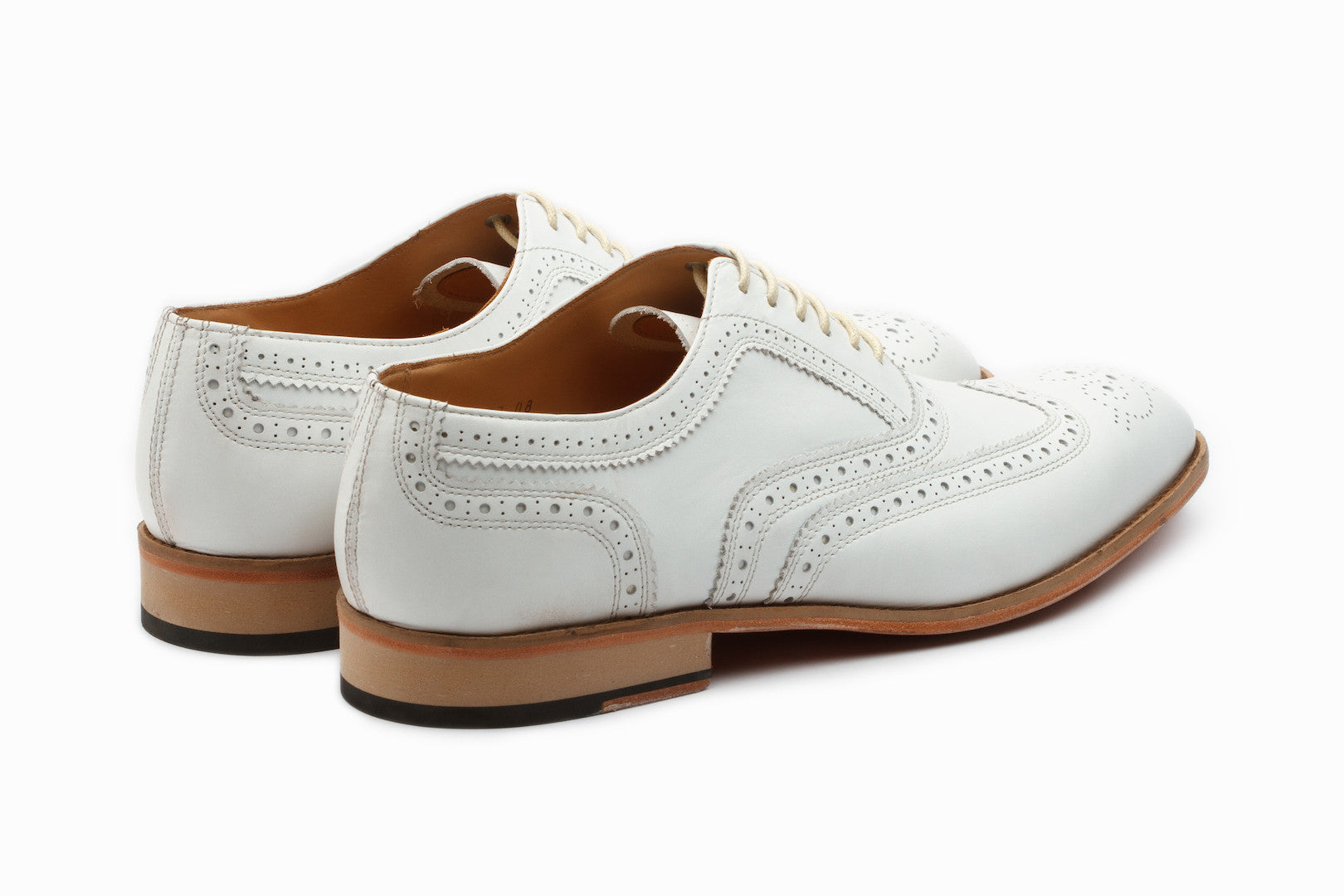 Classic Wingtip Oxford Shoes for Men - White Leather Dress Shoes for Business & Formal Occasions - Perfect for Weddings, Office & Special Events