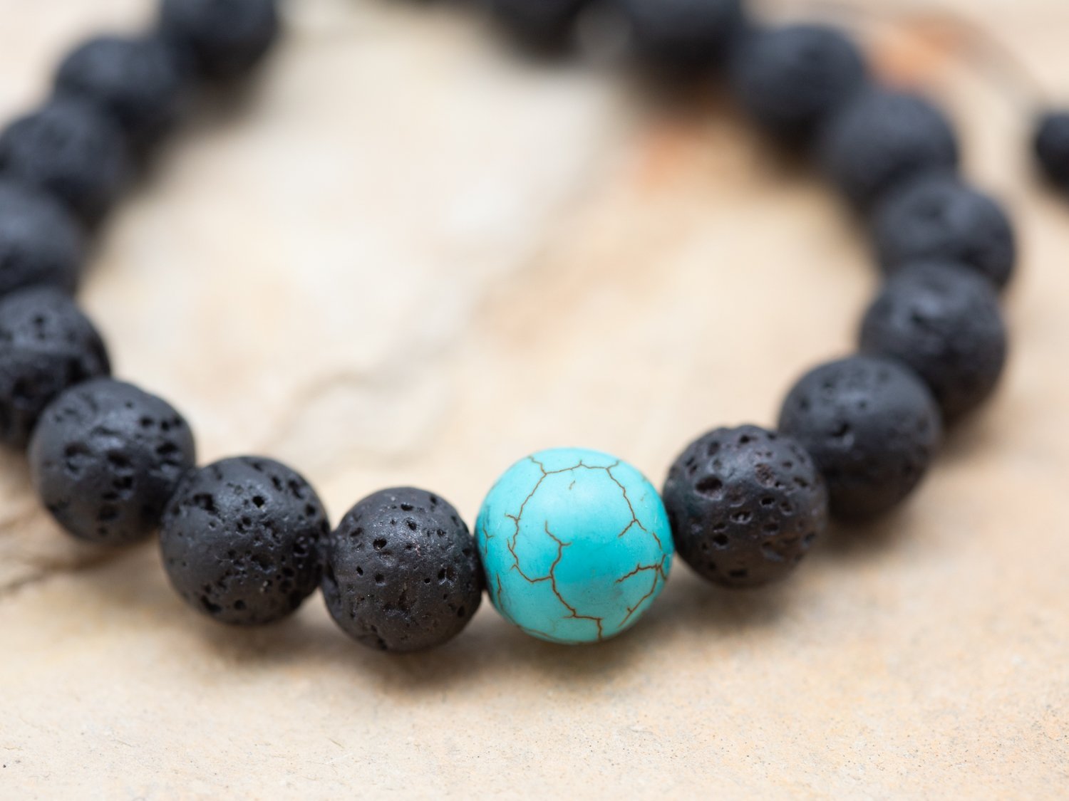 Natural Lava Rock Bracelet for Grounding & Stress Relief - Unisex Healing Stone Jewelry for Meditation, Yoga & Spiritual Wellness
