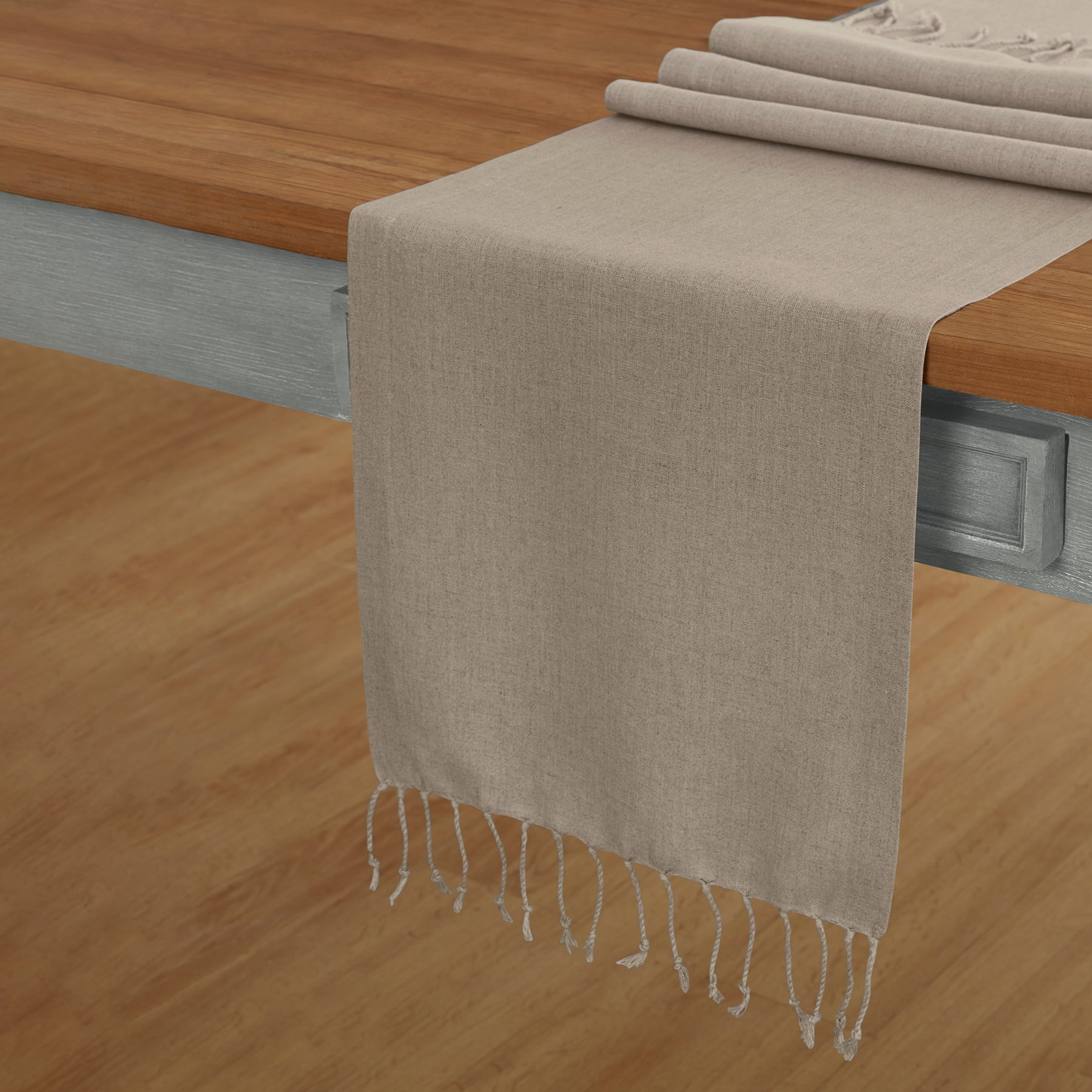 Elegant Twisted Tassels Table Runner for Dining Room Decor - Perfect for Weddings, Parties & Holiday Table Settings