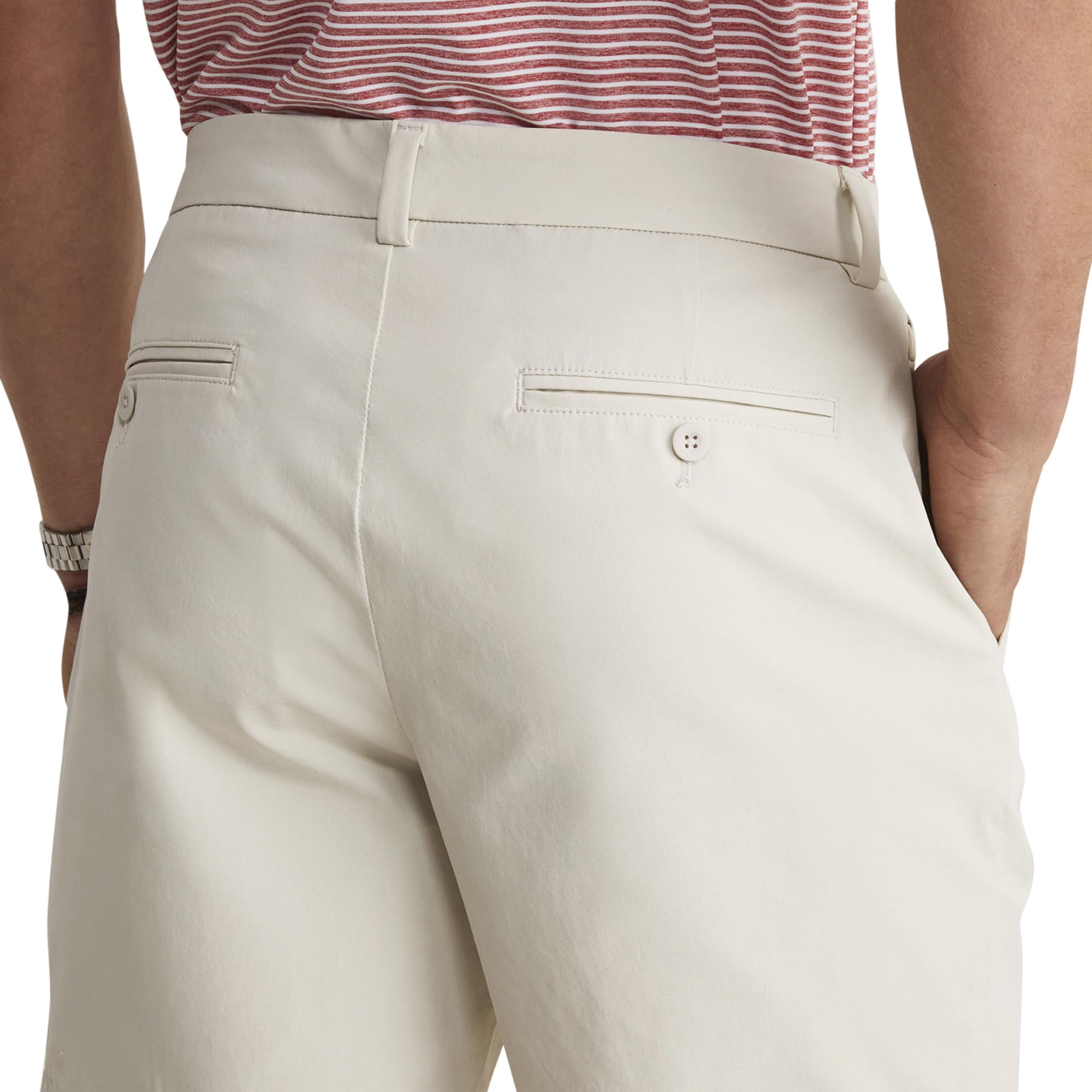 Vineyard Vines Men's 7-Inch On-the-Go Shorts - Lightweight Comfort for Travel, Golf & Summer Activities