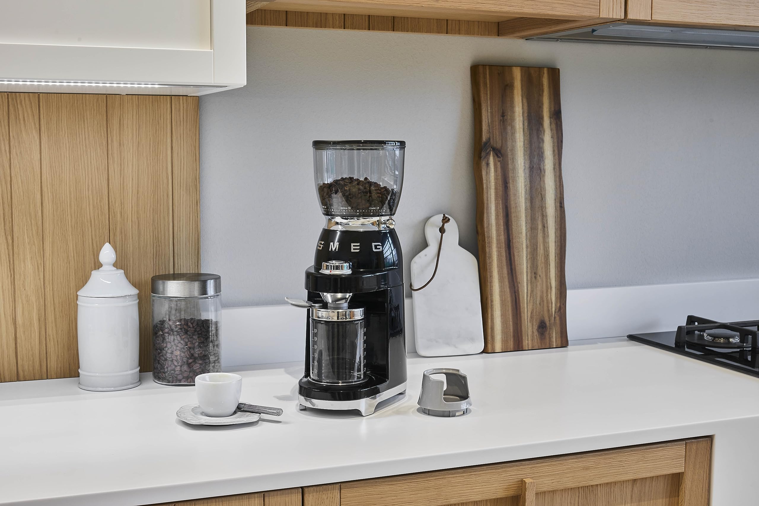 SMEG Retro Electric Coffee Grinder for Fresh Ground Coffee - Stainless Steel Blades, Adjustable Coarseness, Black - Perfect for Home, Office & Espresso Bars
