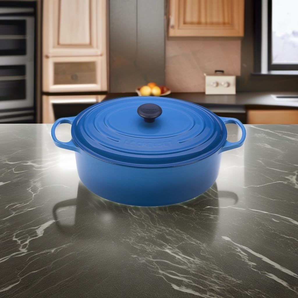 Le Creuset Signature Enameled Cast Iron Oval Dutch Oven 9.5 Quart - Marseille Blue - Premium Cookware for Braising, Roasting & Baking - Perfect for Family Dinners & Entertaining