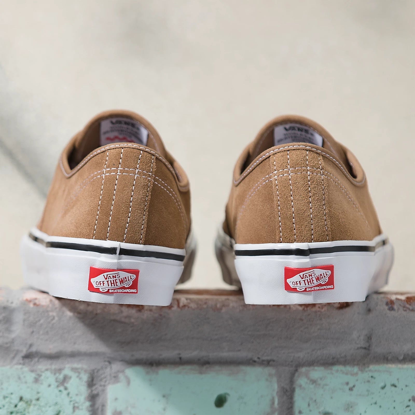VANS Women's Authentic Suede Skate Shoes in Tobacco Brown - Comfortable Casual Sneakers for Skateboarding, Streetwear & Everyday Wear