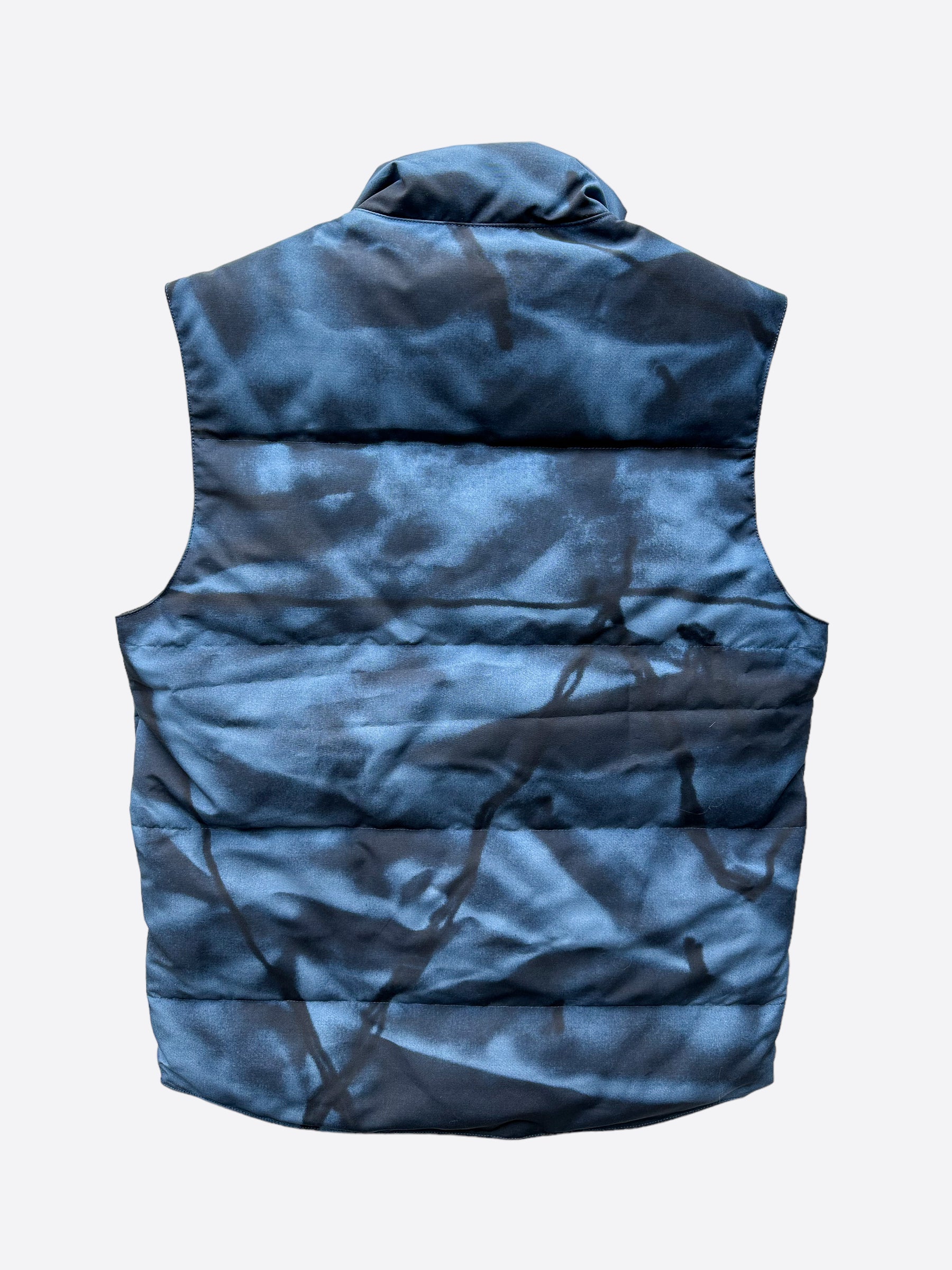 Canada Goose Blue Abstract Camo Freestyle Vest for Men - Lightweight Insulated Puffer Jacket for Outdoor Activities, Hiking & Winter Sports